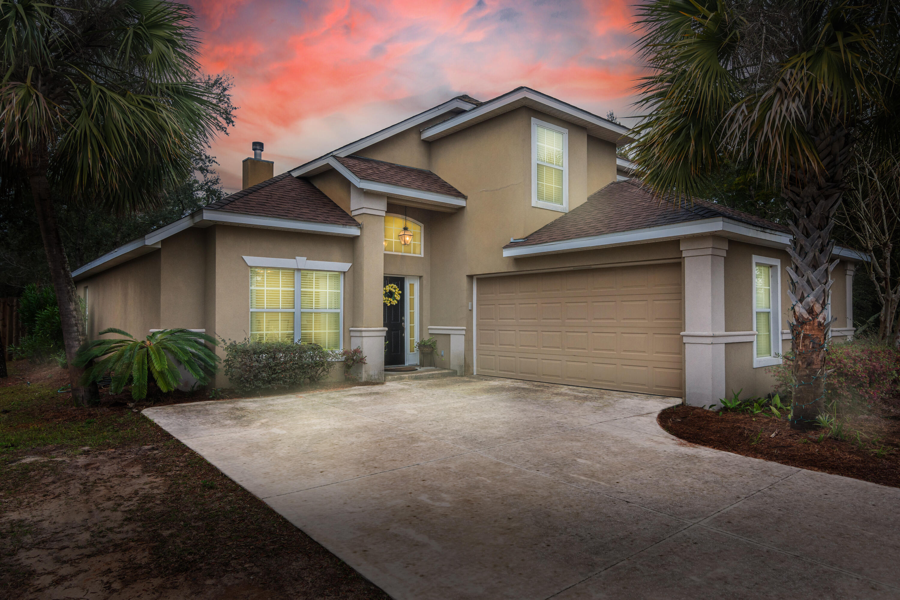 PELICAN BAY - Residential