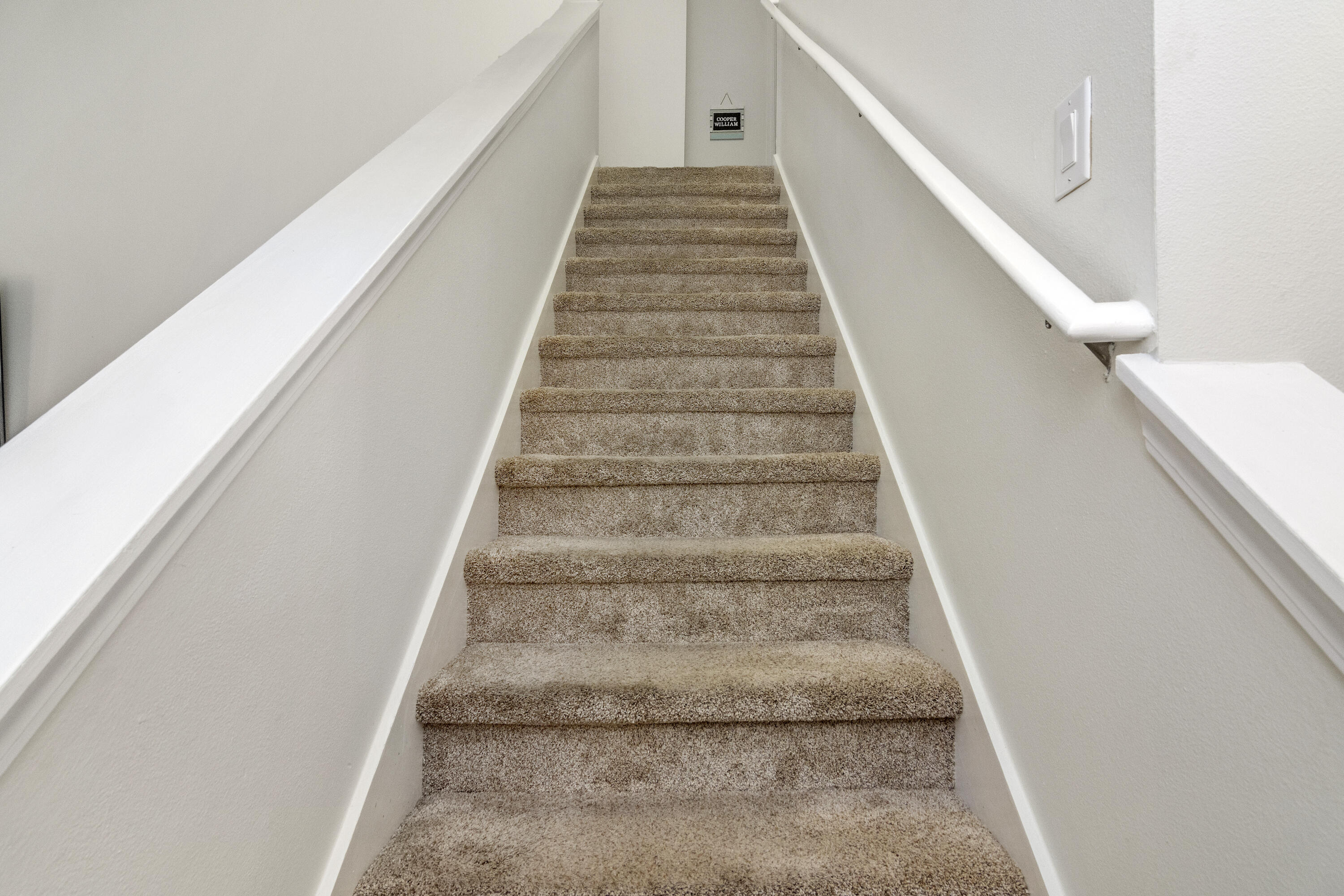 PELICAN BAY - Residential