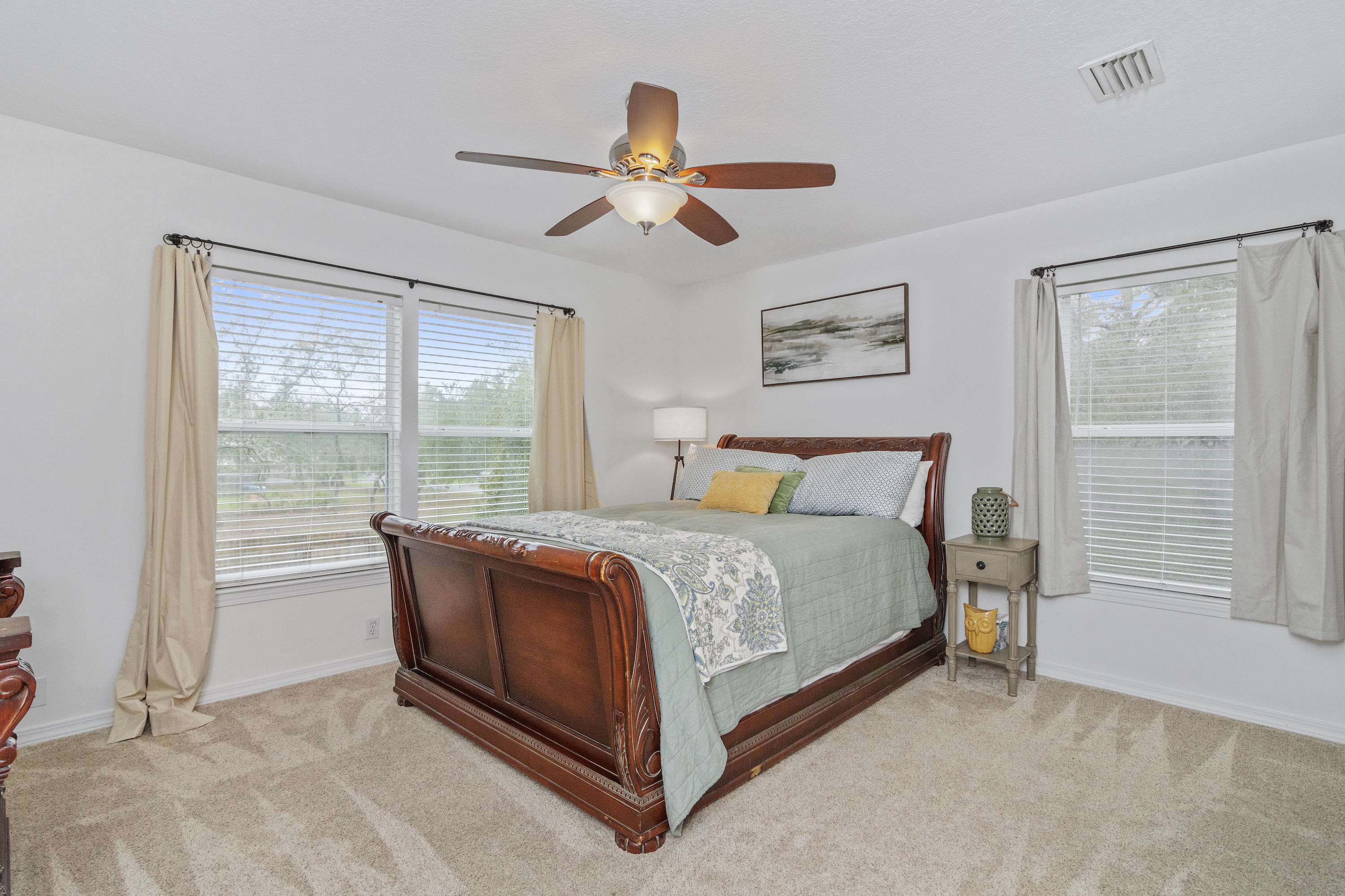 PELICAN BAY - Residential