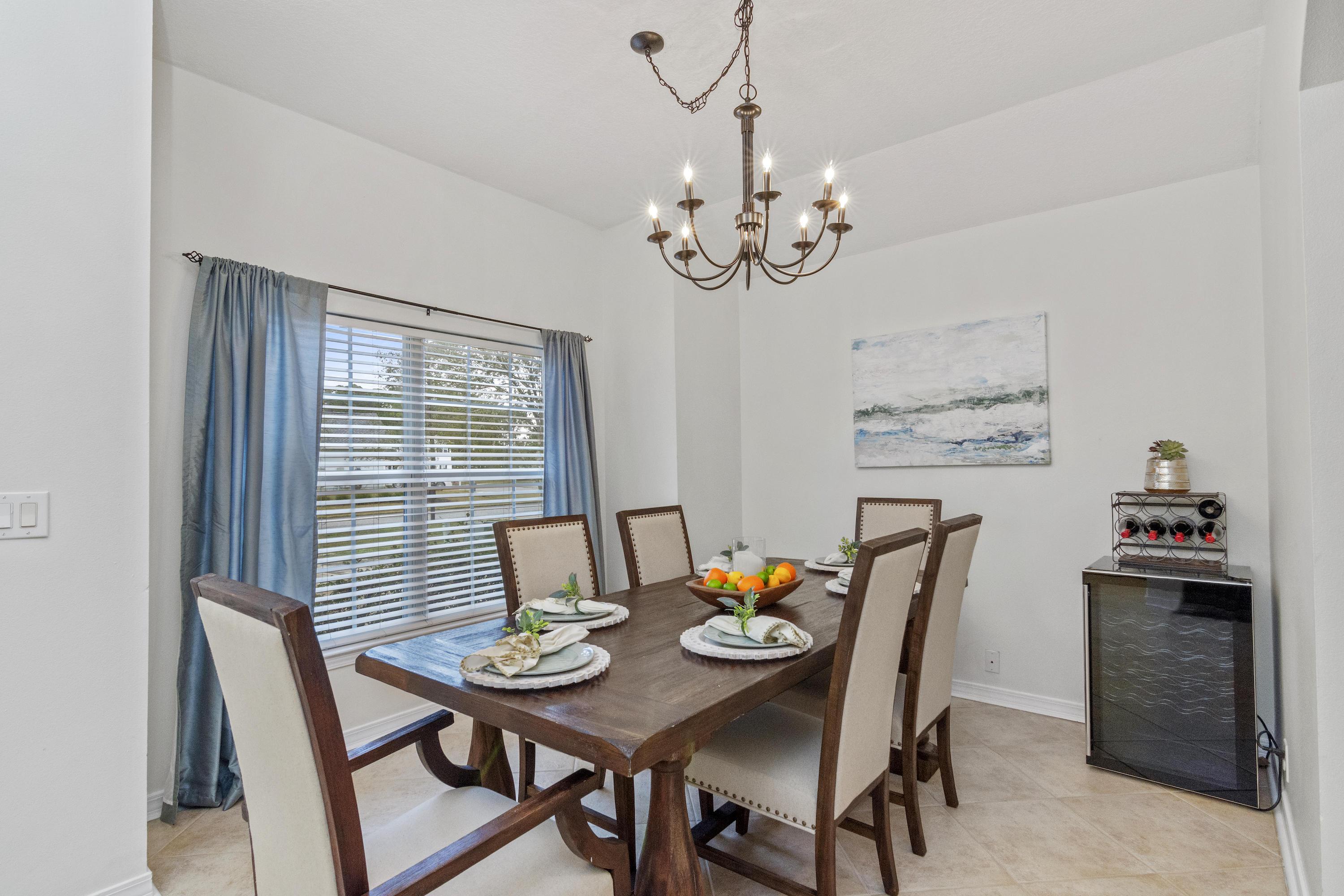 PELICAN BAY - Residential