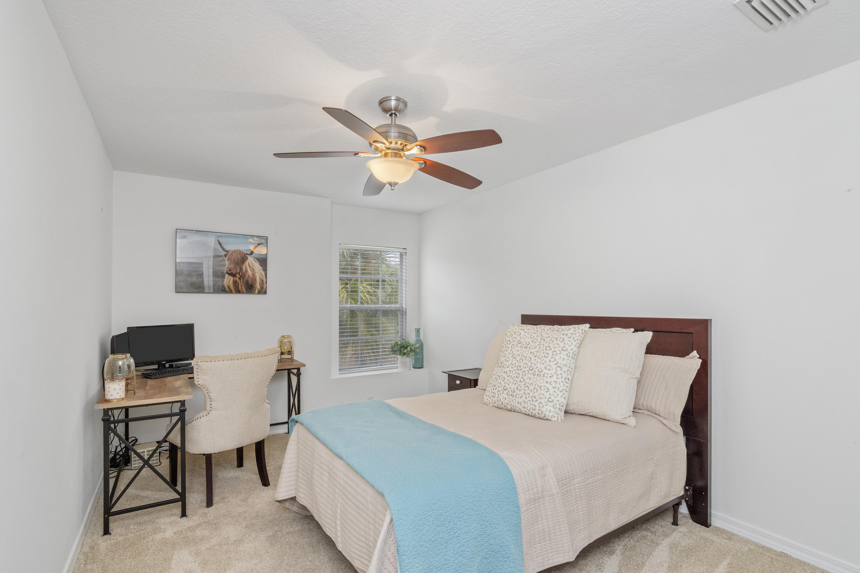 PELICAN BAY - Residential