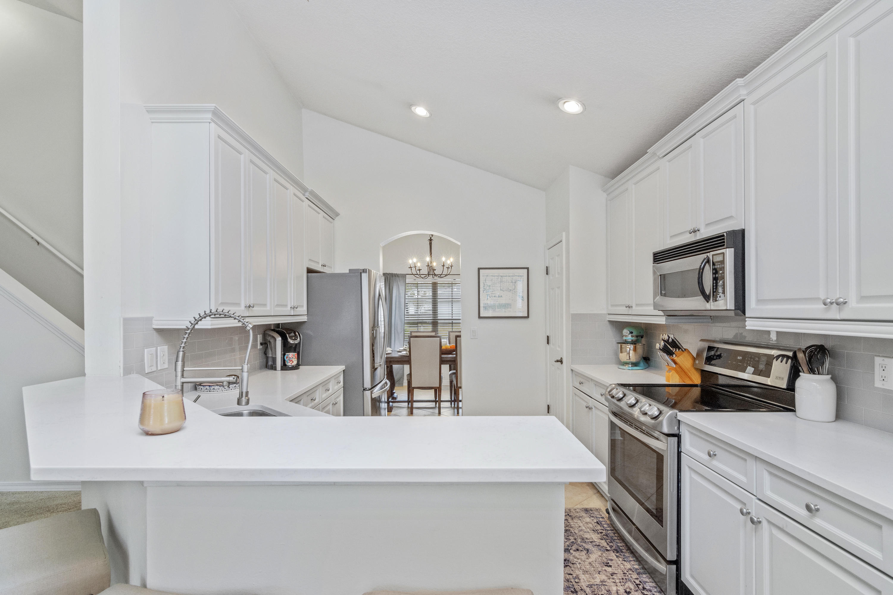 PELICAN BAY - Residential