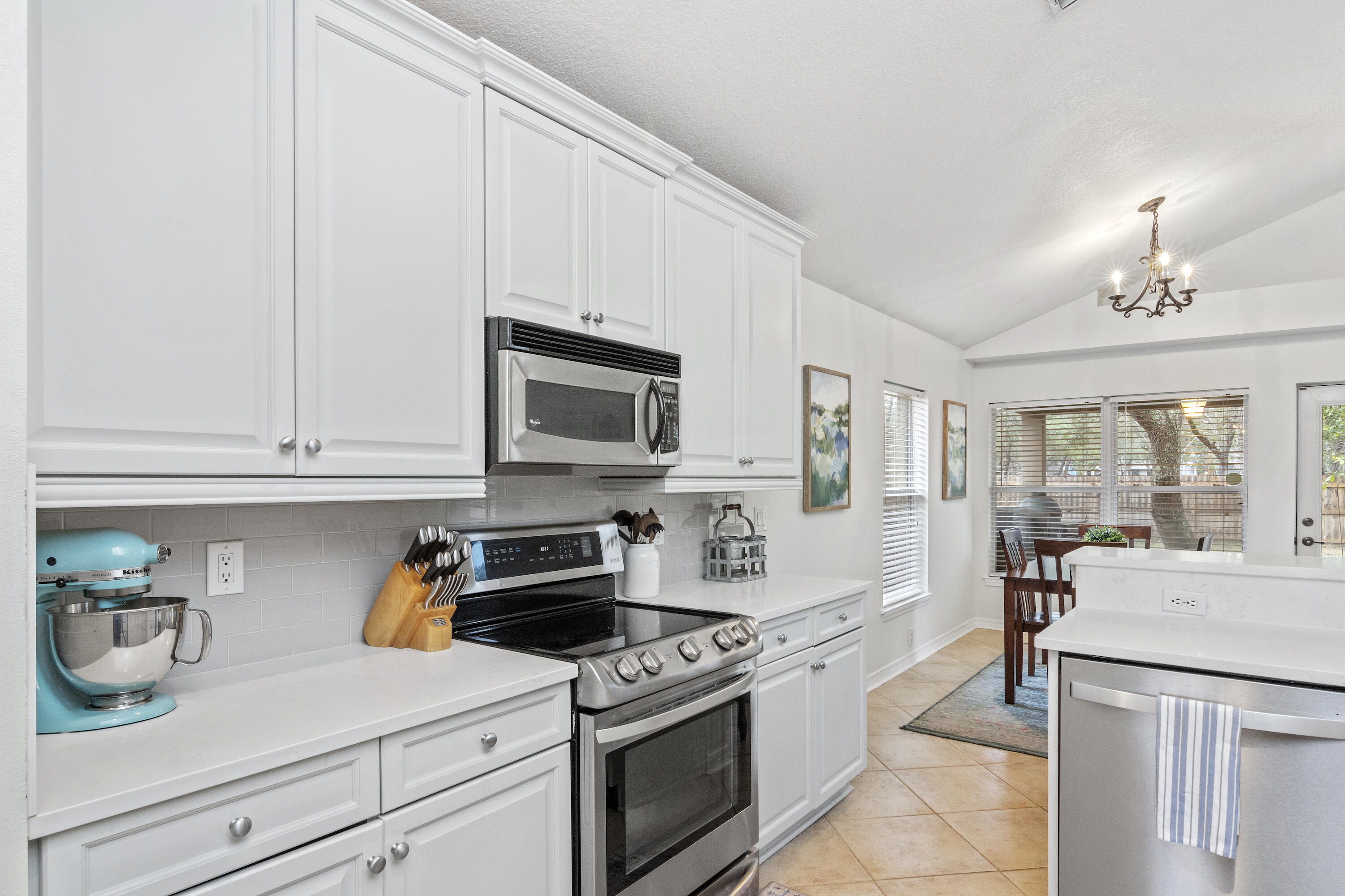 PELICAN BAY - Residential