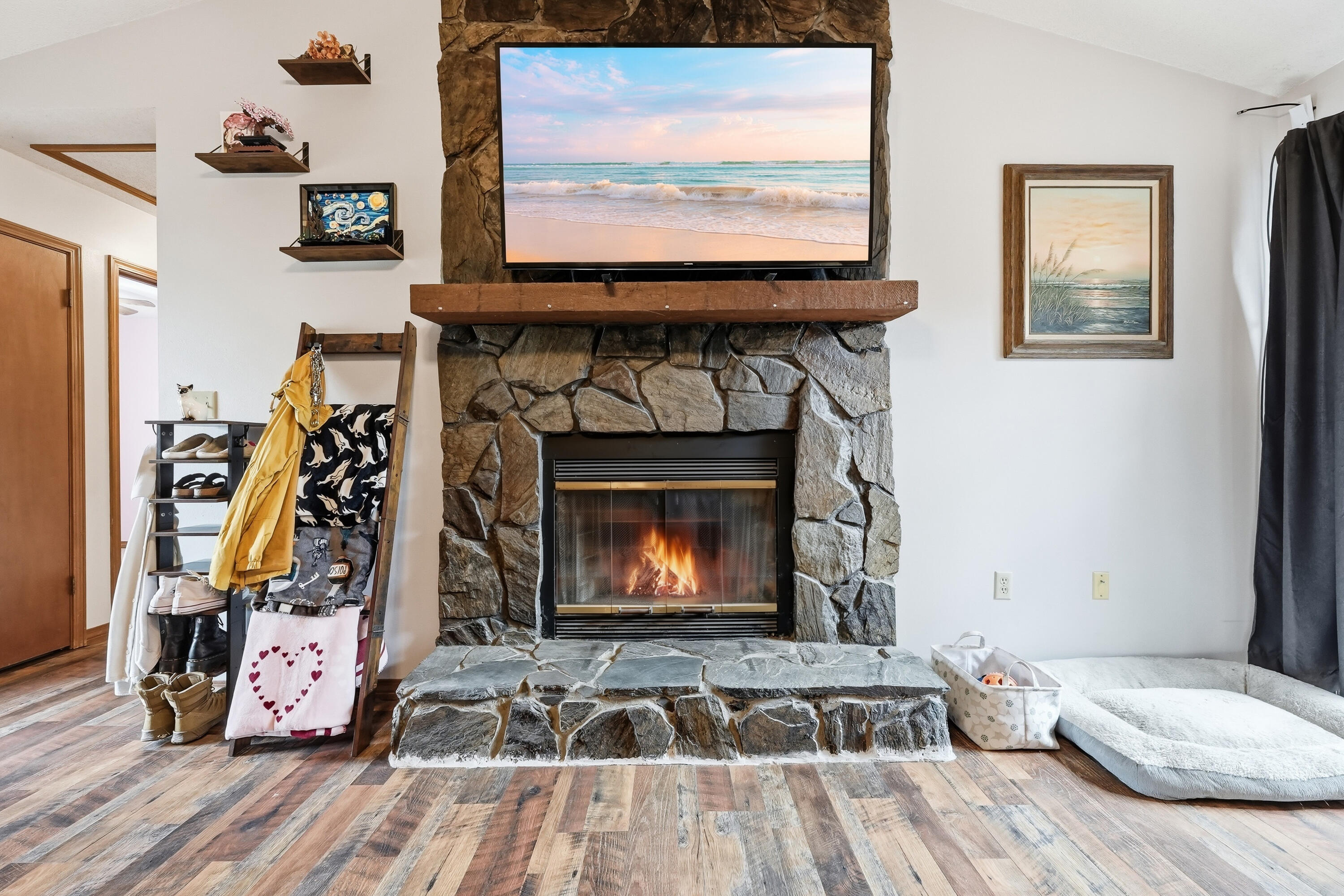 COUNTRYVIEW ESTATES - Residential