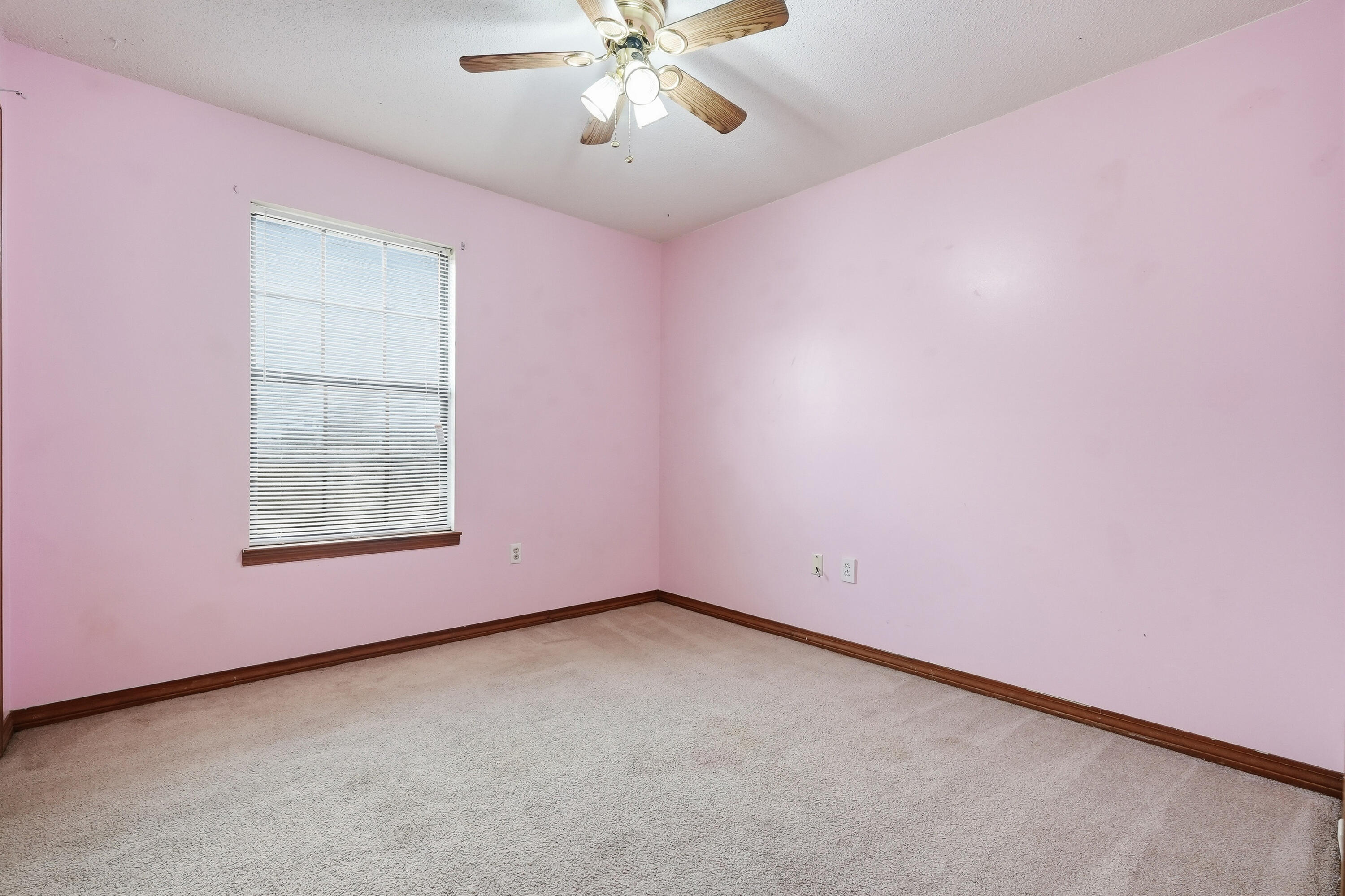 COUNTRYVIEW ESTATES - Residential