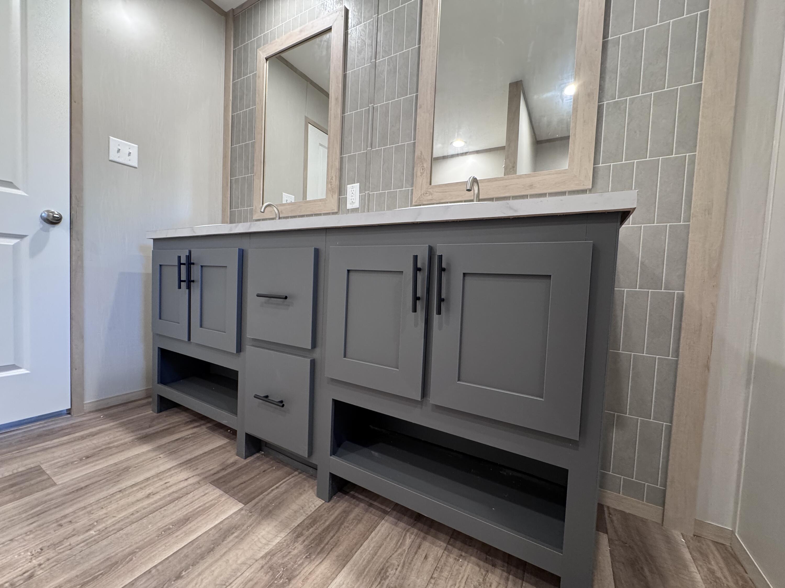 OAKWOOD HILLS UNIT 1 - Residential
