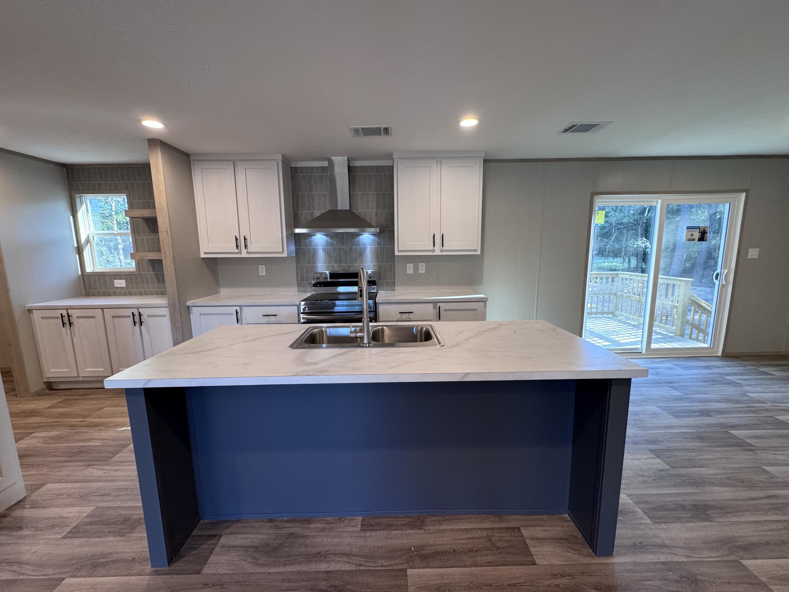 OAKWOOD HILLS UNIT 1 - Residential