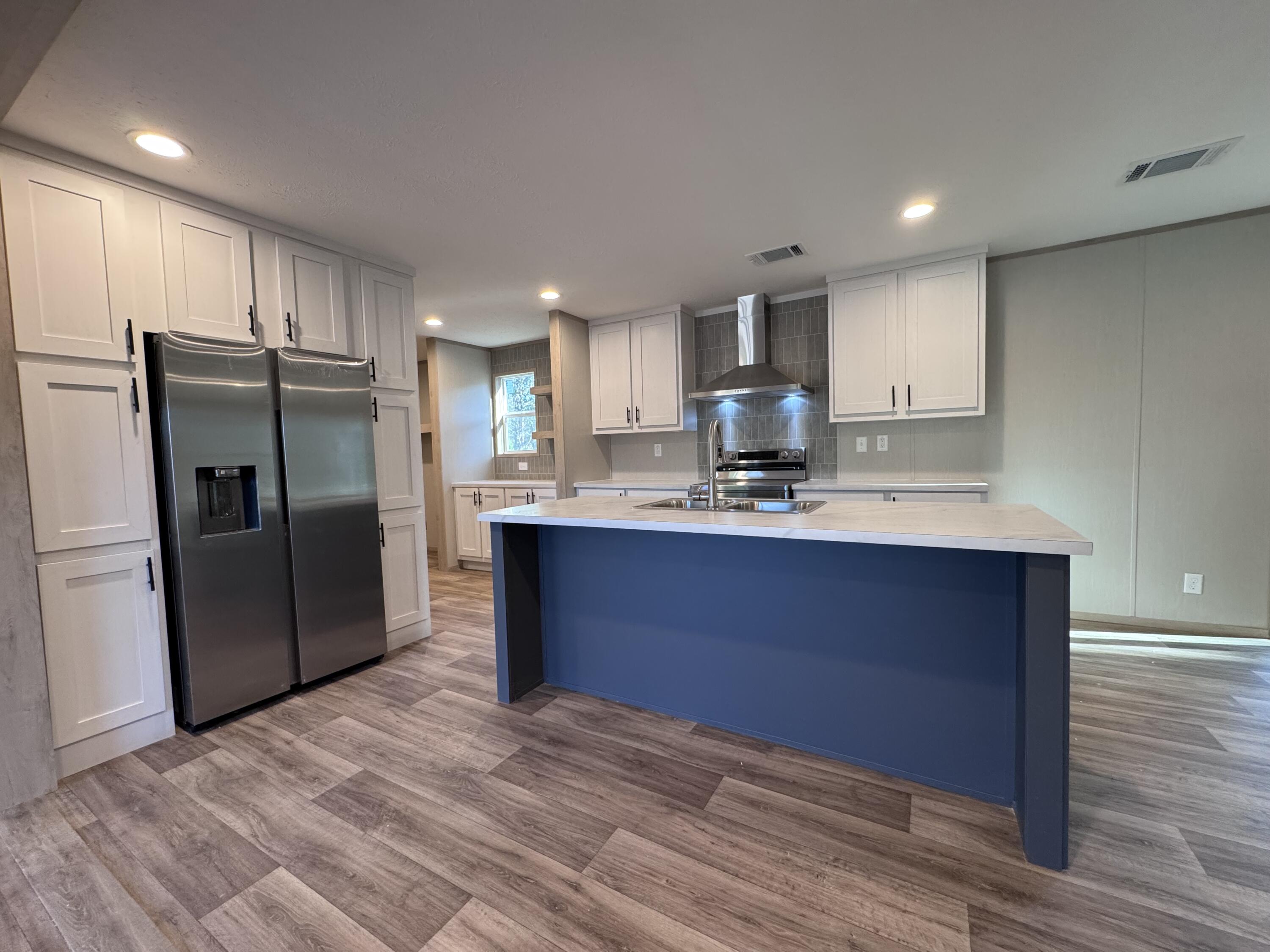 OAKWOOD HILLS UNIT 1 - Residential