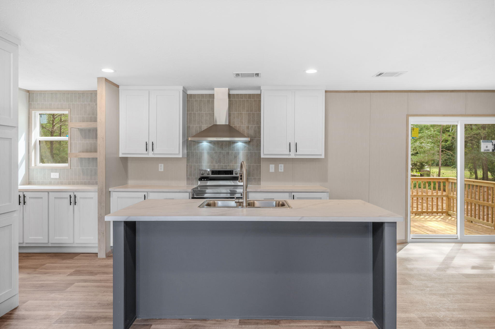 OAKWOOD HILLS UNIT 1 - Residential