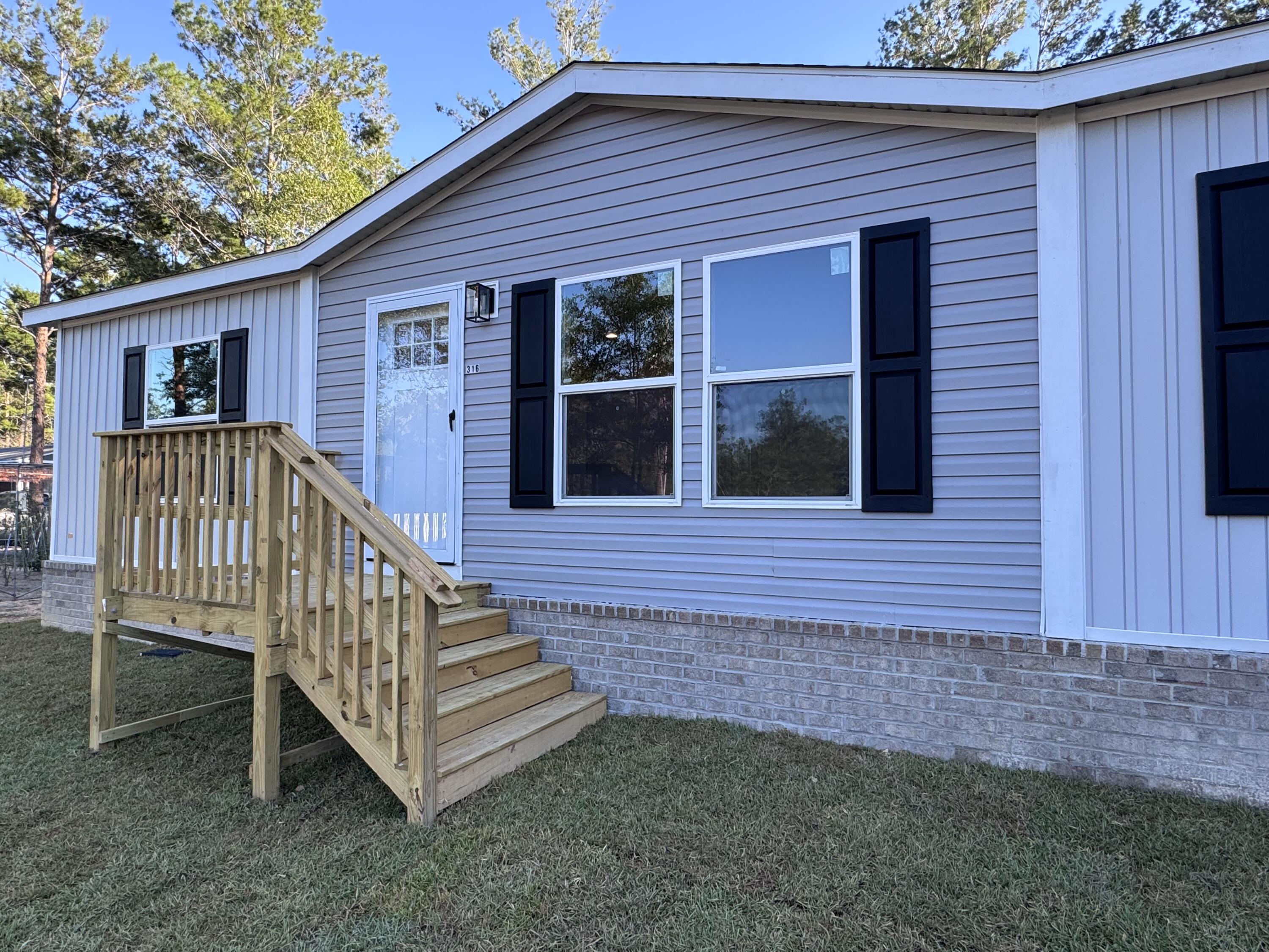 OAKWOOD HILLS UNIT 1 - Residential