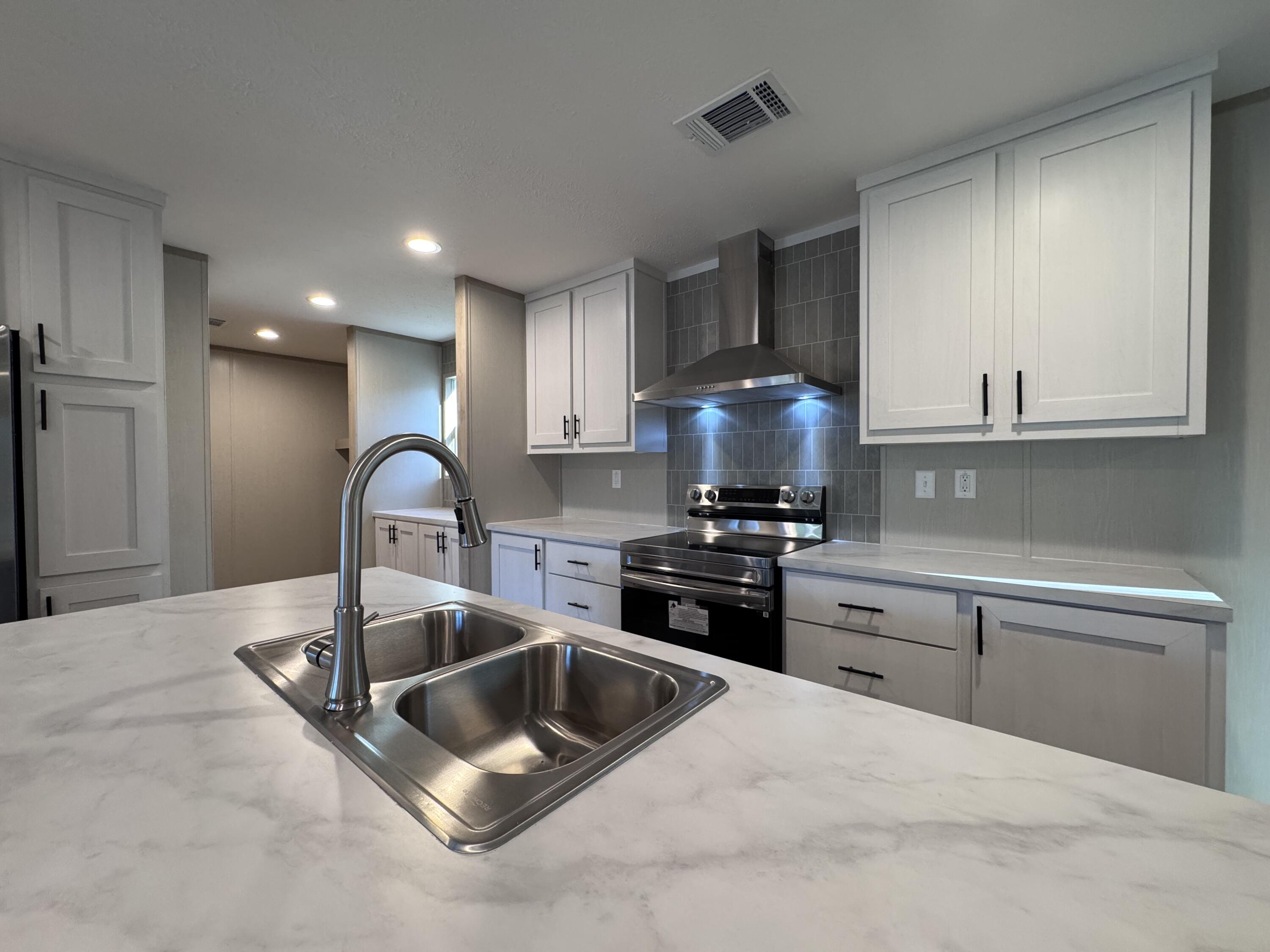OAKWOOD HILLS UNIT 1 - Residential