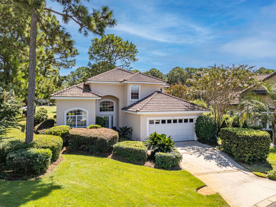 Outstanding ''Custom Built'' Home with an Idyllic Golf Course/ Lake View in the gated Golf Course community of Emerald Bay! Ideally located at the end of the sixth hole
29 Ivory Court has a highly desirable layout with the Primary En-Suite located on the first level. Click on the photos to discover all this great property has to offer! The spacious 1 st floor living area is complemented by a nicely
appointed Kitchen with serving bar, large Dining Room, and Breakfast Nook. The Screened Lanai really brings the outdoors in adding to the home's natural light. The
beautiful staircase to the home's second level leads to an entertainment loft, two additional bedrooms, and full bathroom. To treat yourself to a great 'Quality of Life' 
New hot water heater, new a/c, new irrigation system too