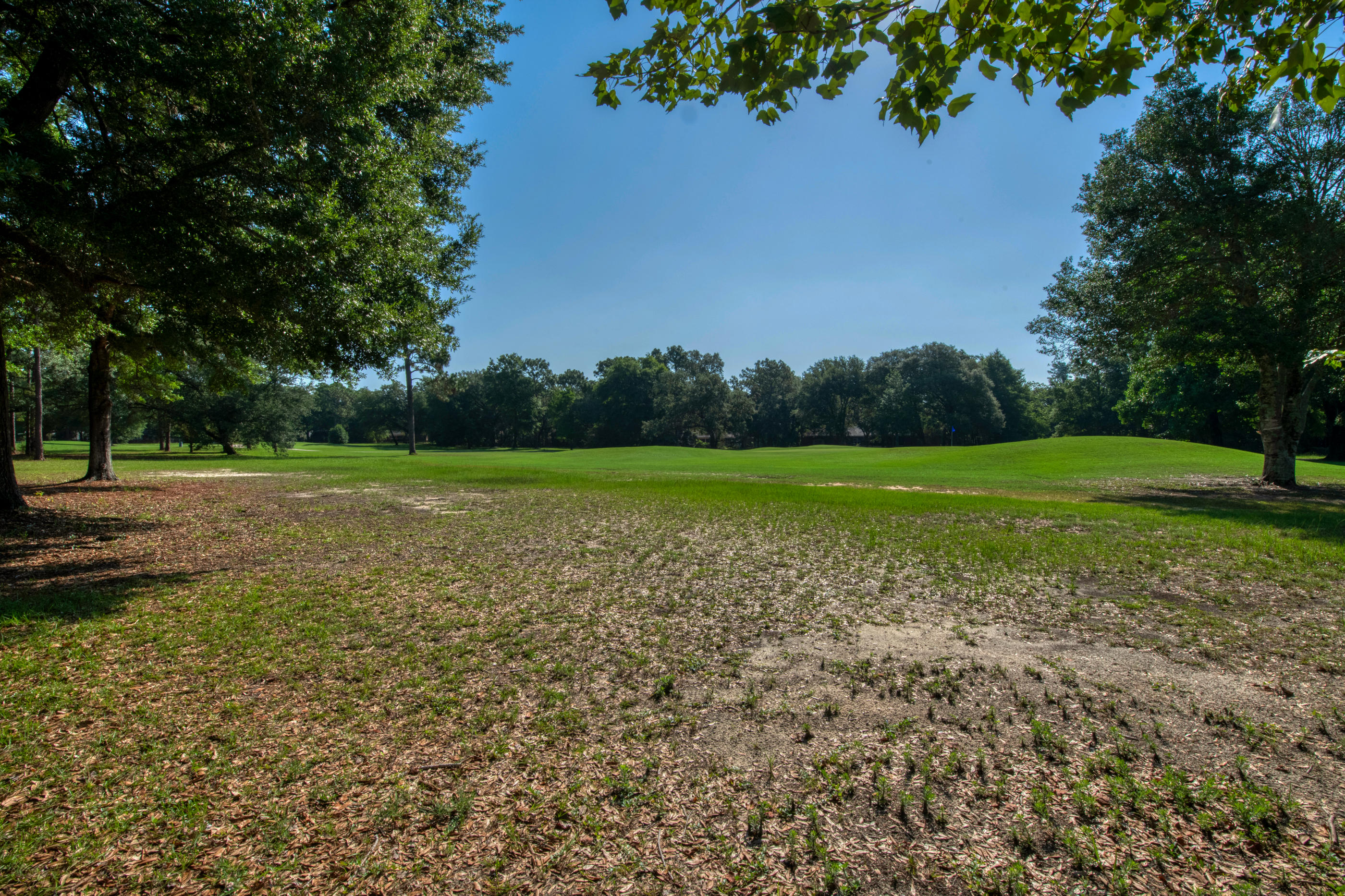 ROCKY BAYOU CC EST #1 LOT 24 BLK A - Residential