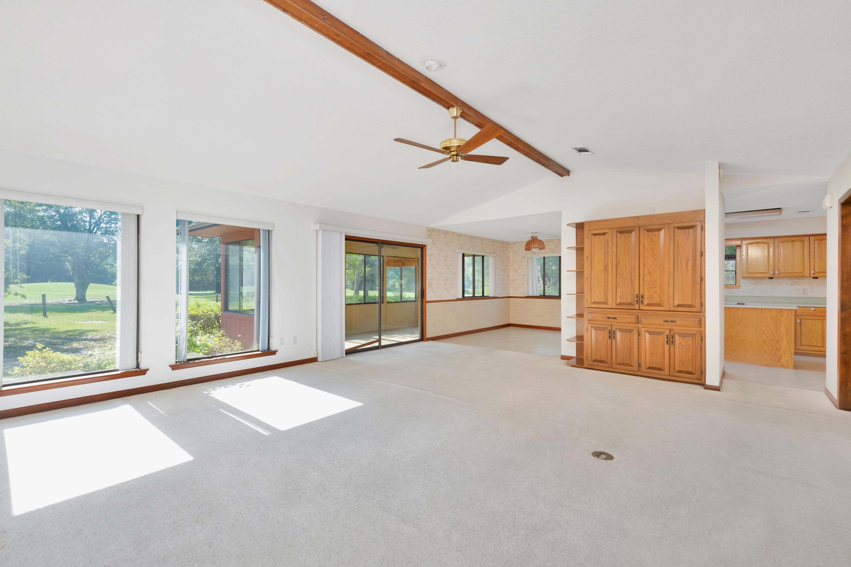 ROCKY BAYOU CC EST #1 LOT 24 BLK A - Residential