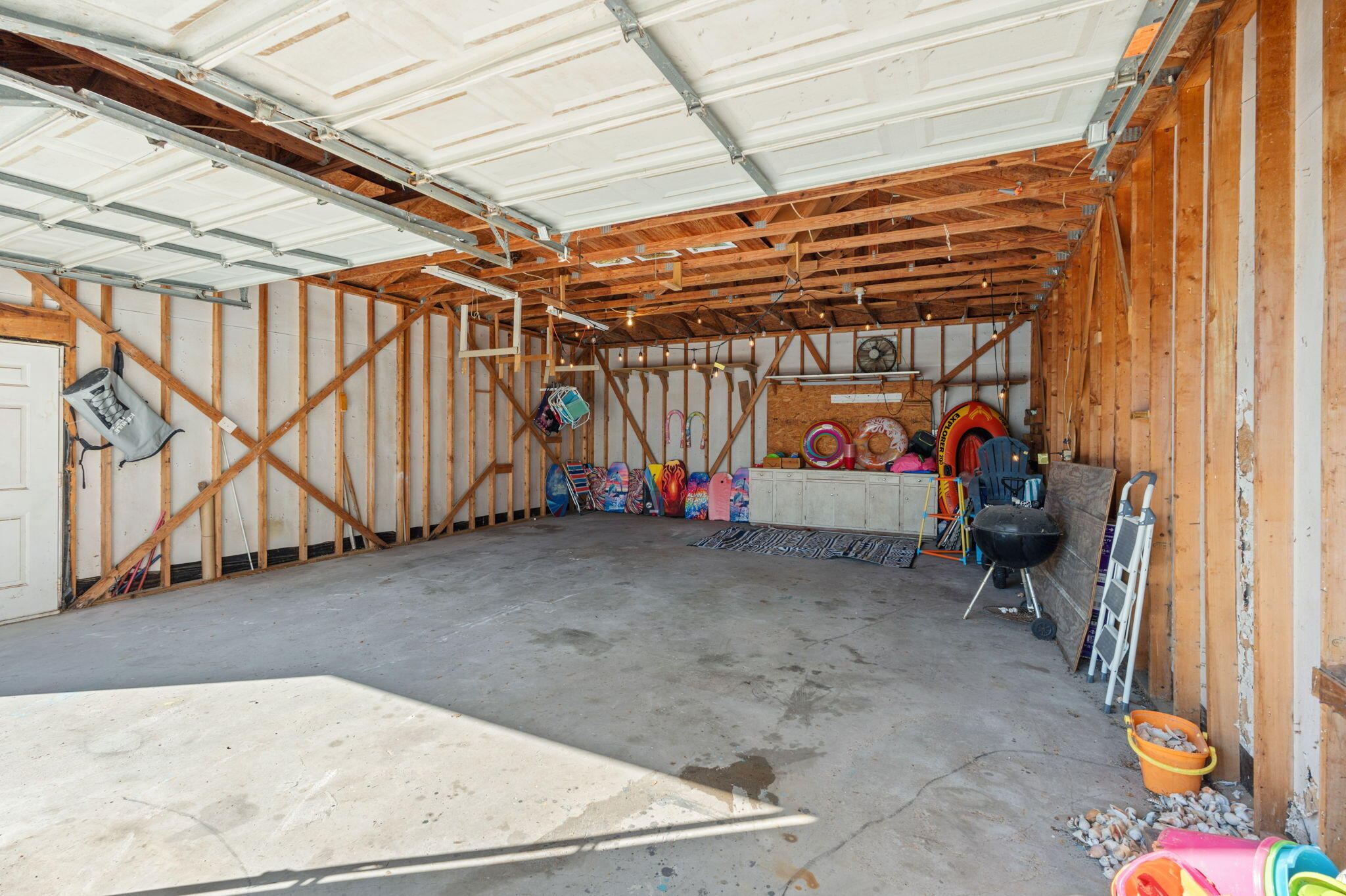 LAGUNA BEACH - Residential