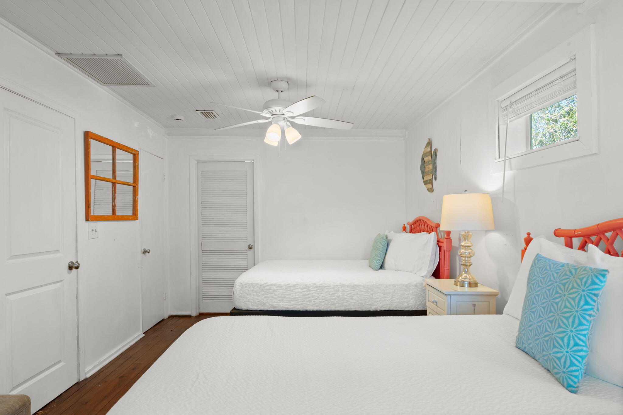 LAGUNA BEACH - Residential