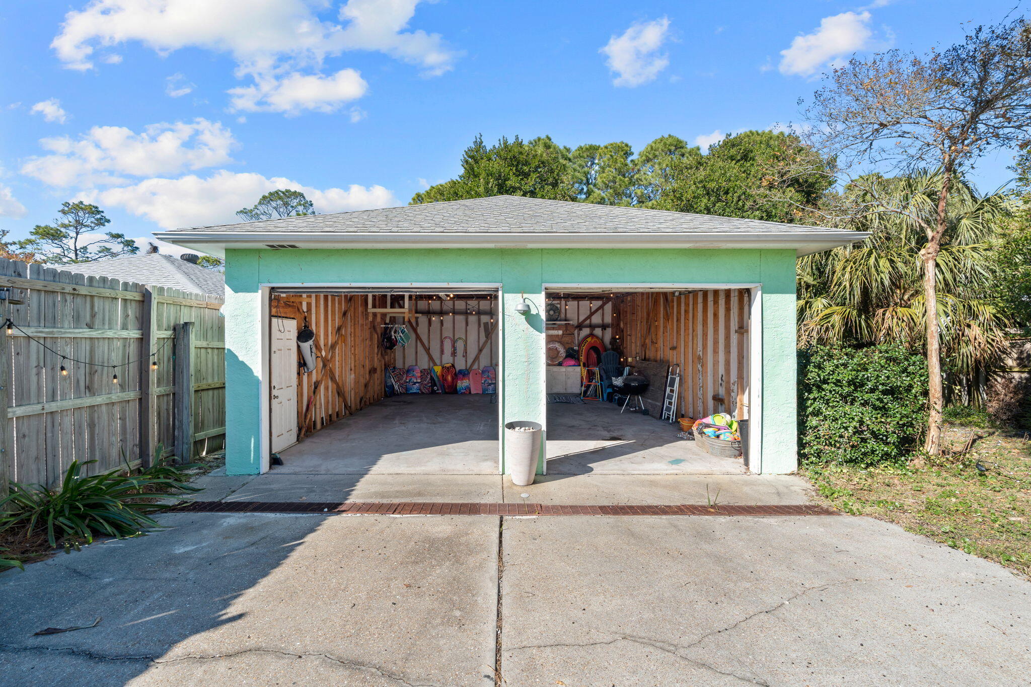 LAGUNA BEACH - Residential