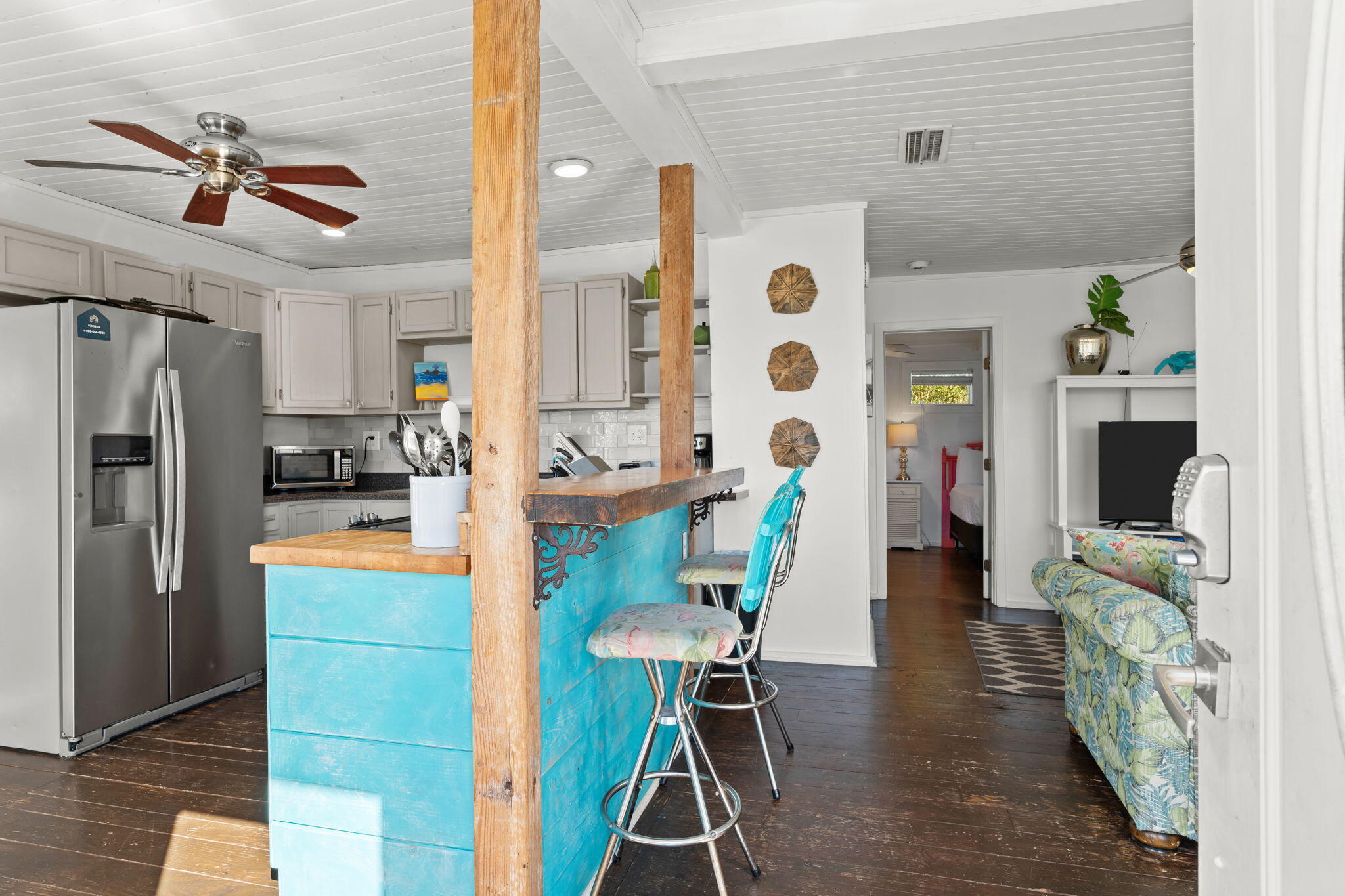 LAGUNA BEACH - Residential