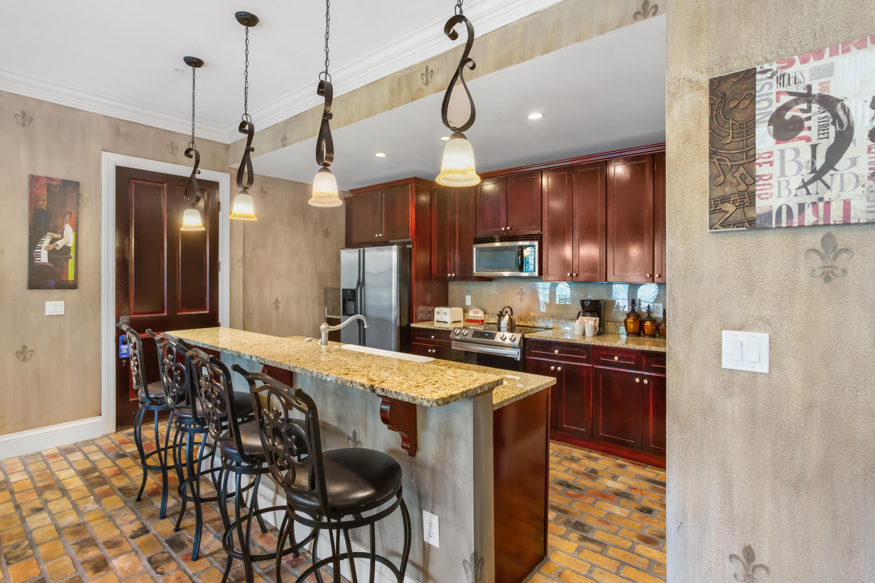 FISHERMAN'S VILLAGE - Residential