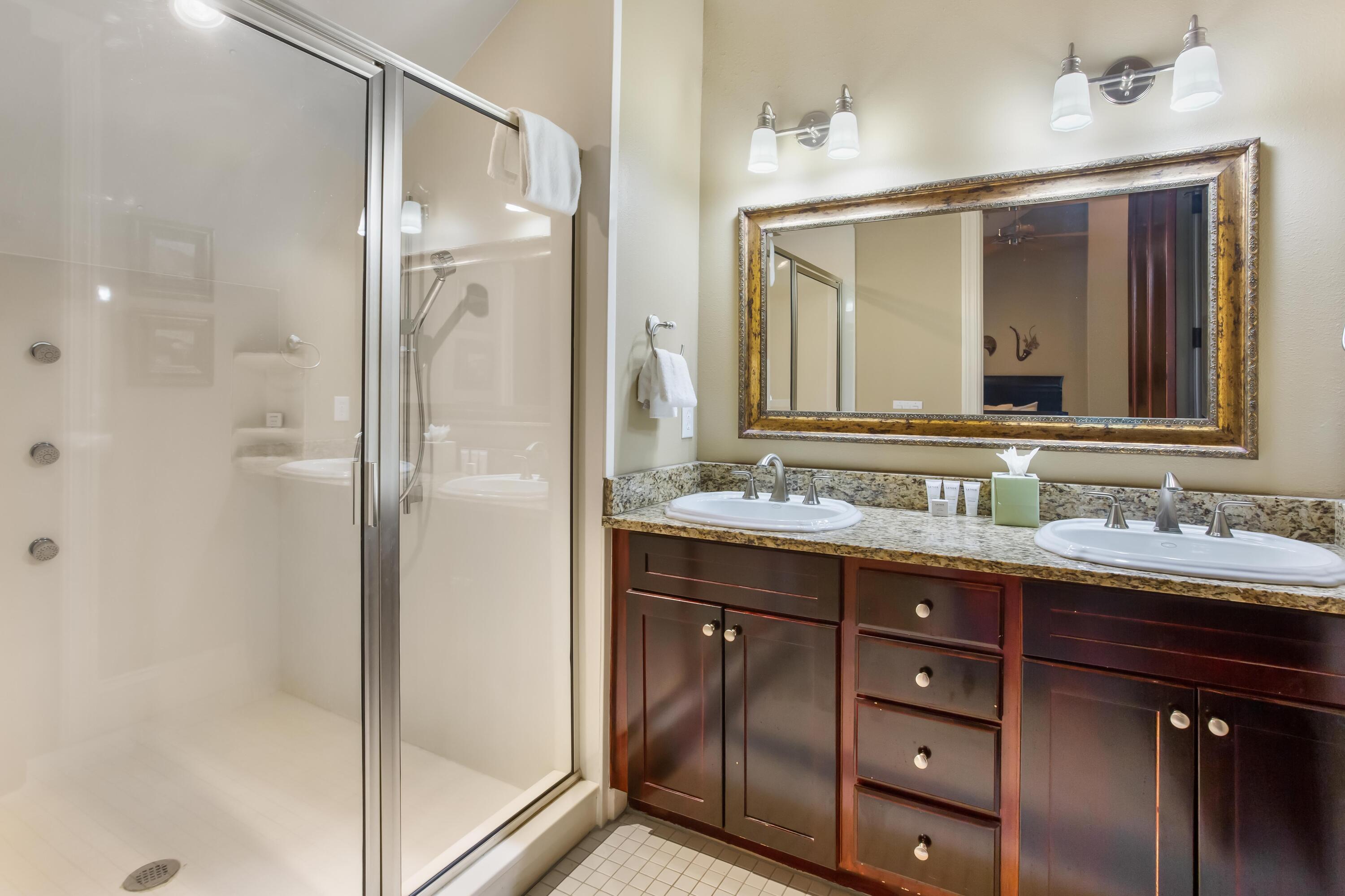 FISHERMAN'S VILLAGE - Residential