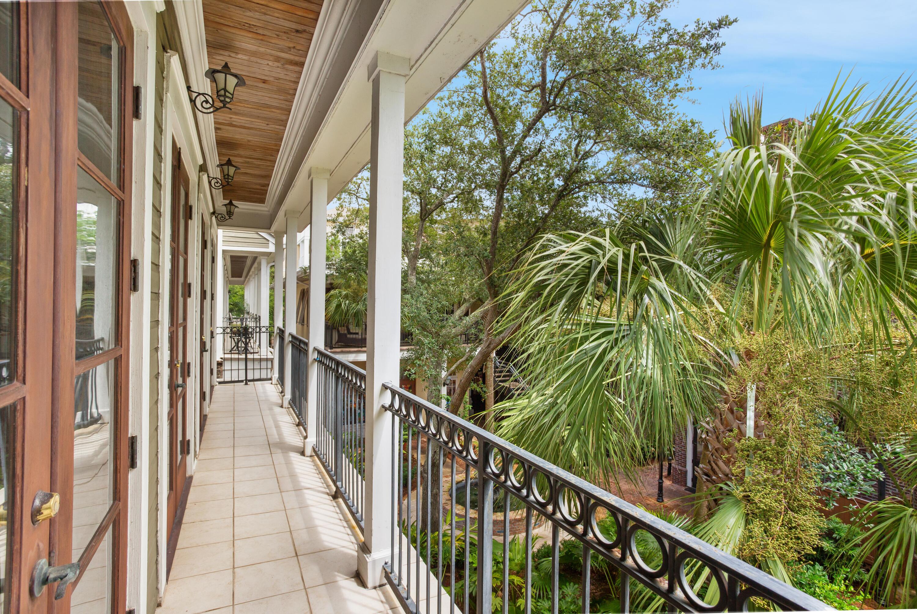 FISHERMAN'S VILLAGE - Residential