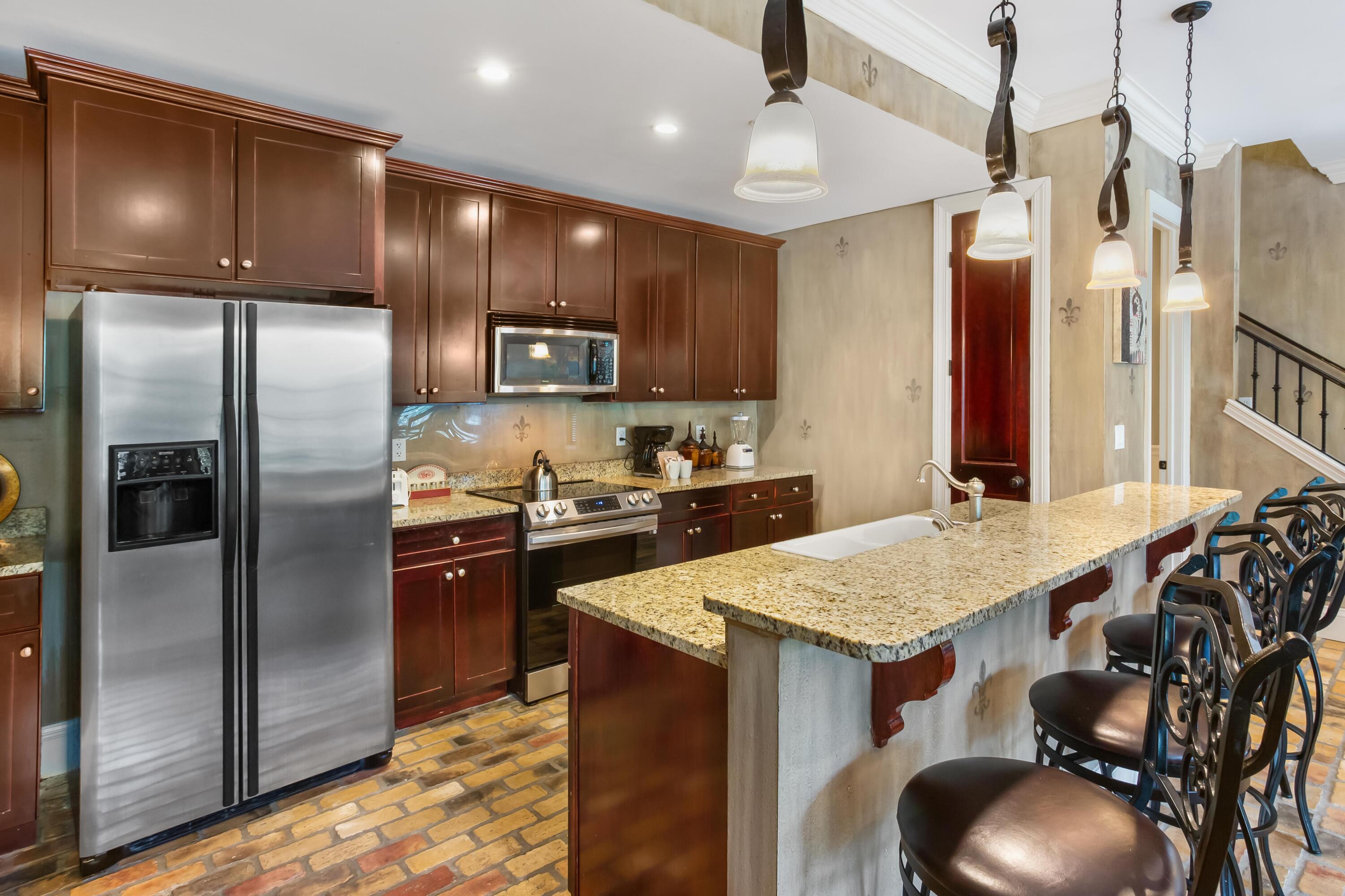 FISHERMAN'S VILLAGE - Residential