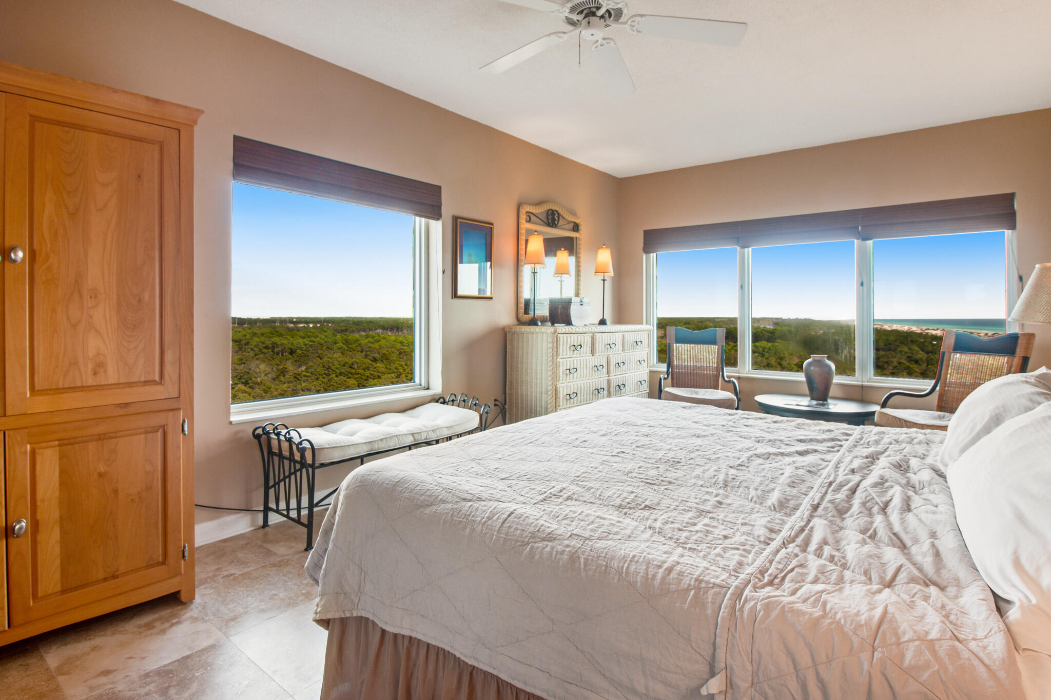 THE SUMMIT @ TOPS'L - Residential Lease