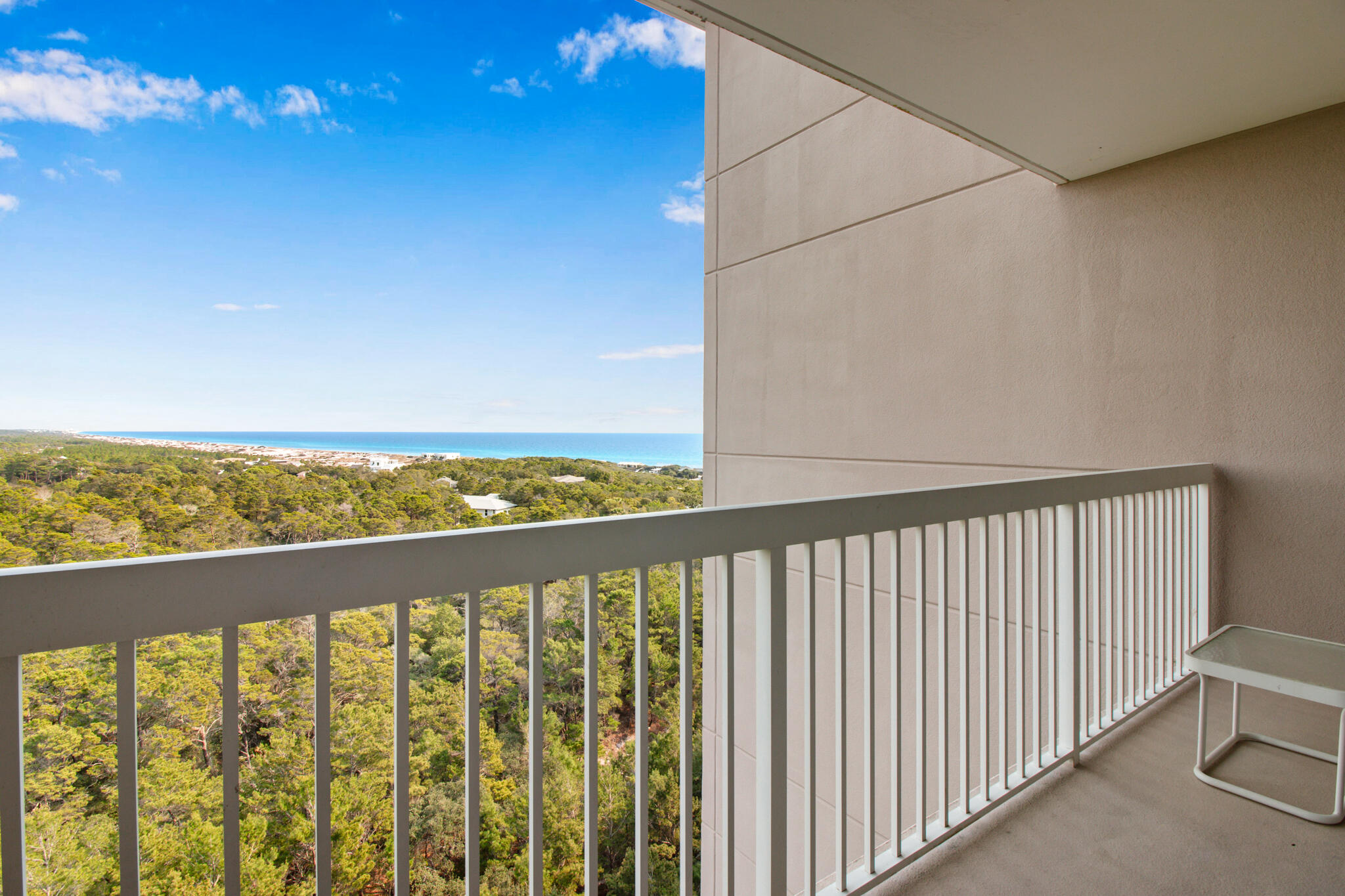 THE SUMMIT @ TOPS'L - Residential Lease