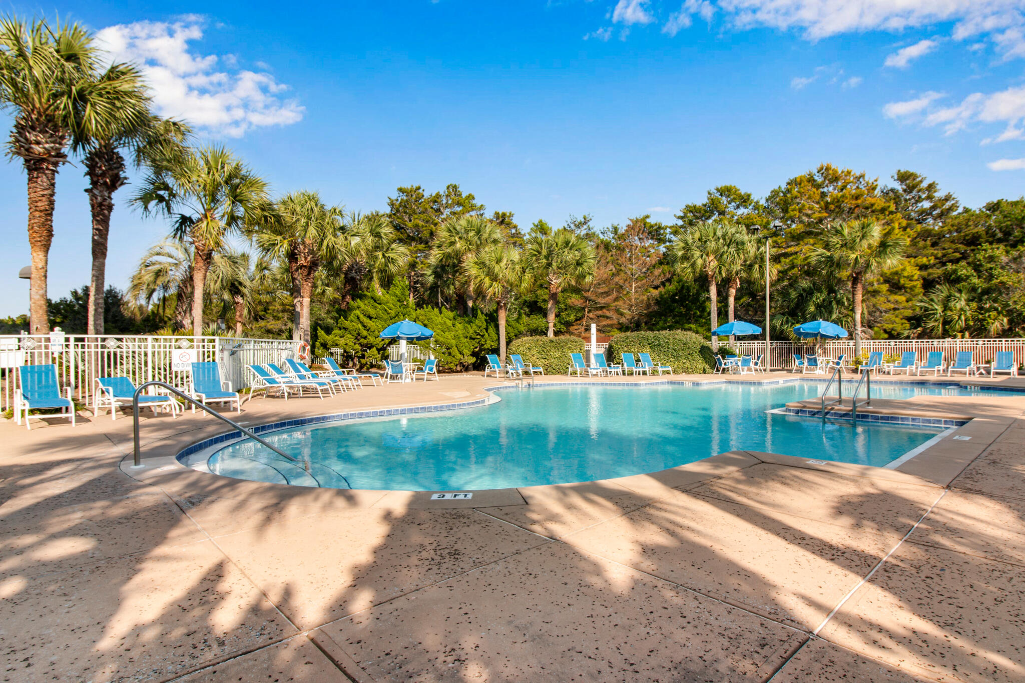 THE SUMMIT @ TOPS'L - Residential Lease