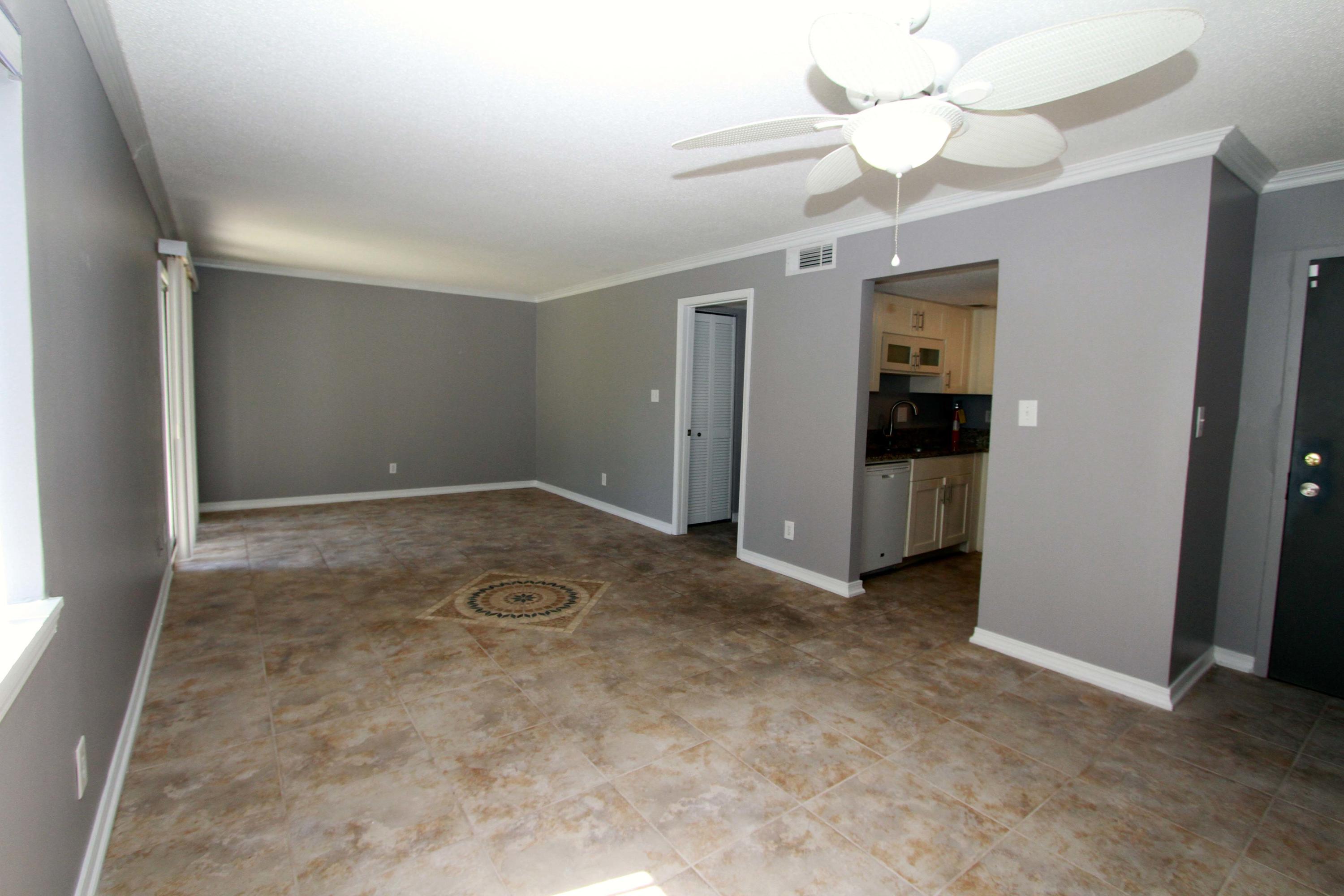 FINISTERRA CONDO - Residential