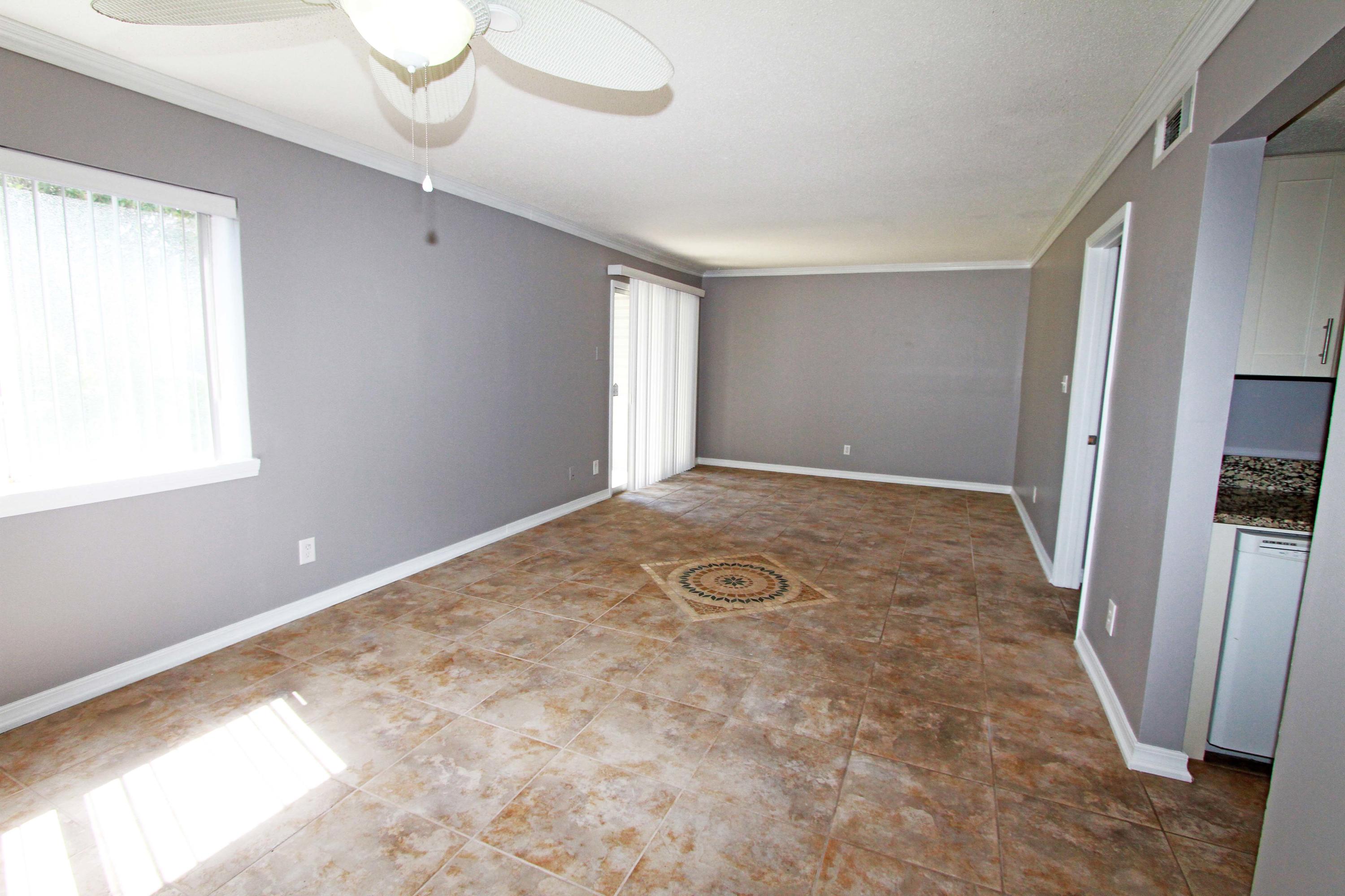 FINISTERRA CONDO - Residential