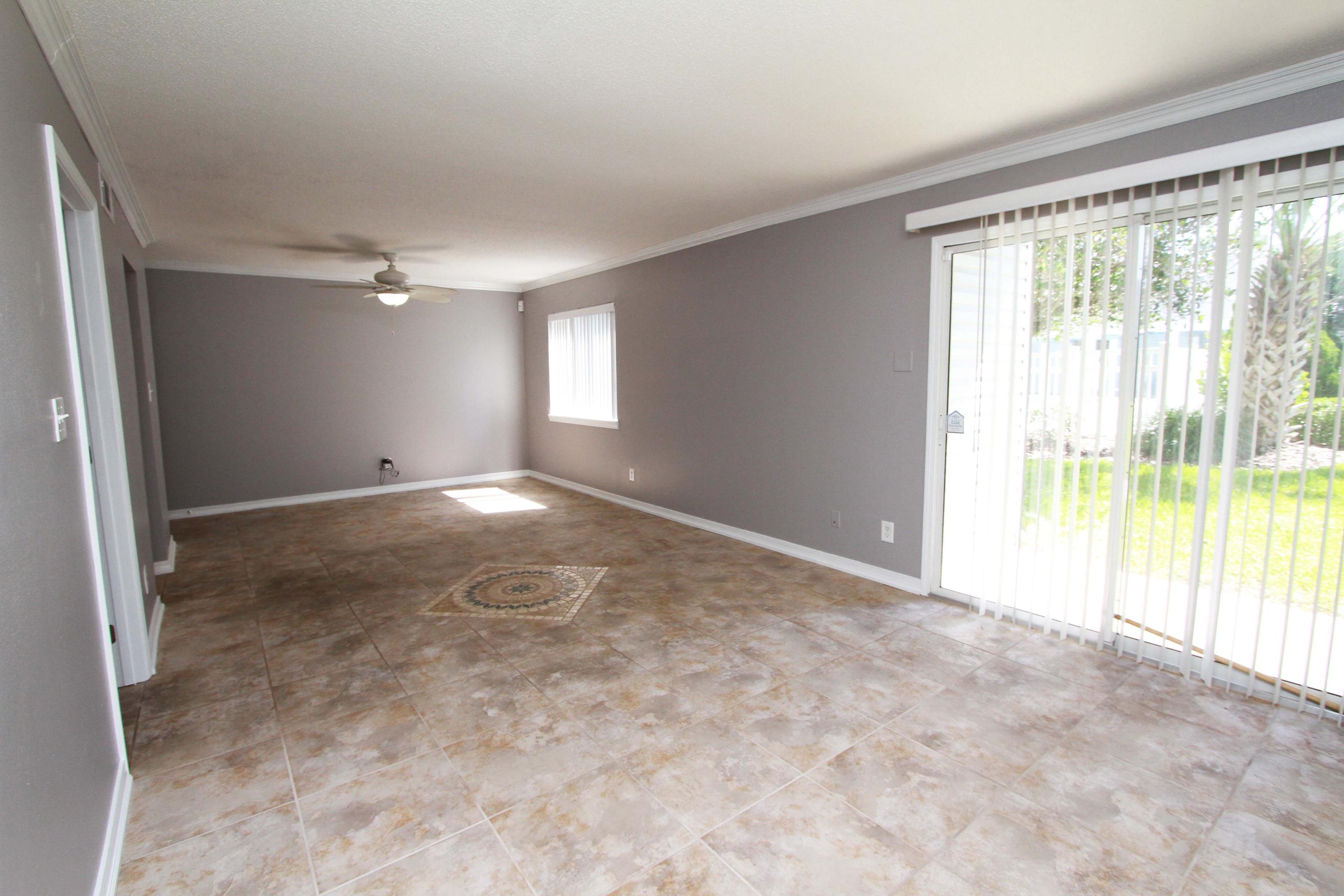 FINISTERRA CONDO - Residential