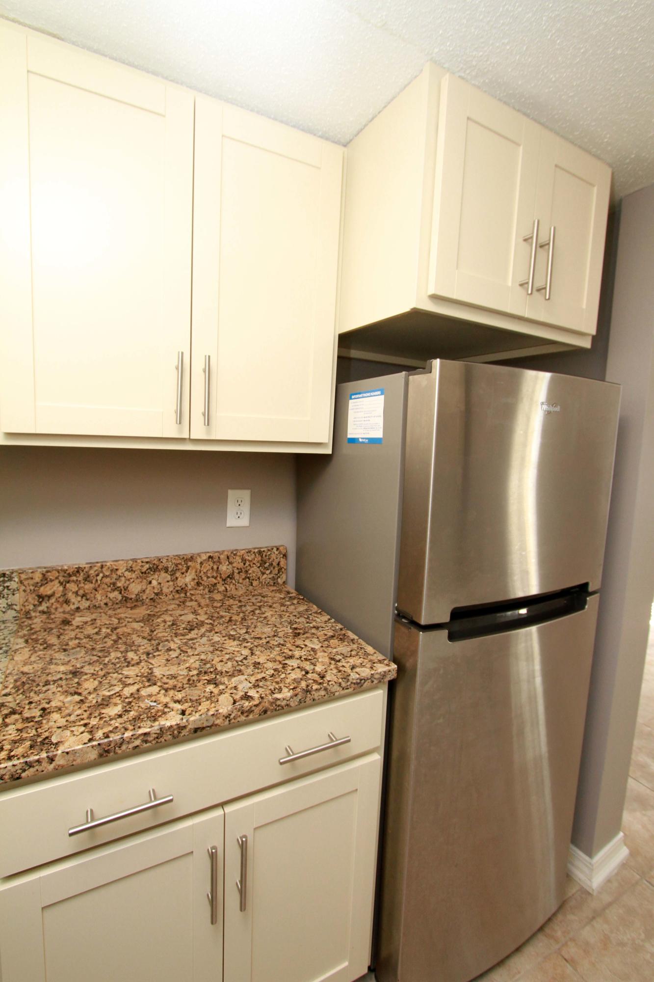 FINISTERRA CONDO - Residential