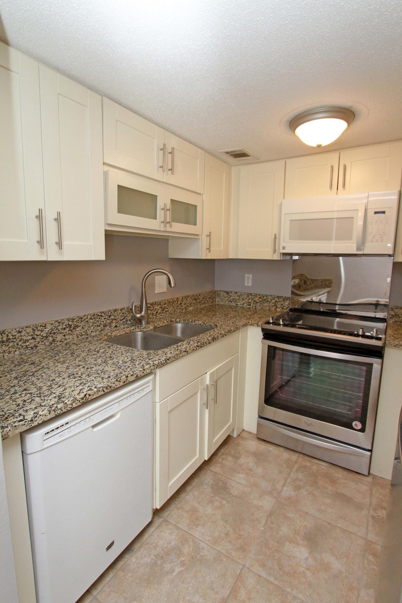 FINISTERRA CONDO - Residential