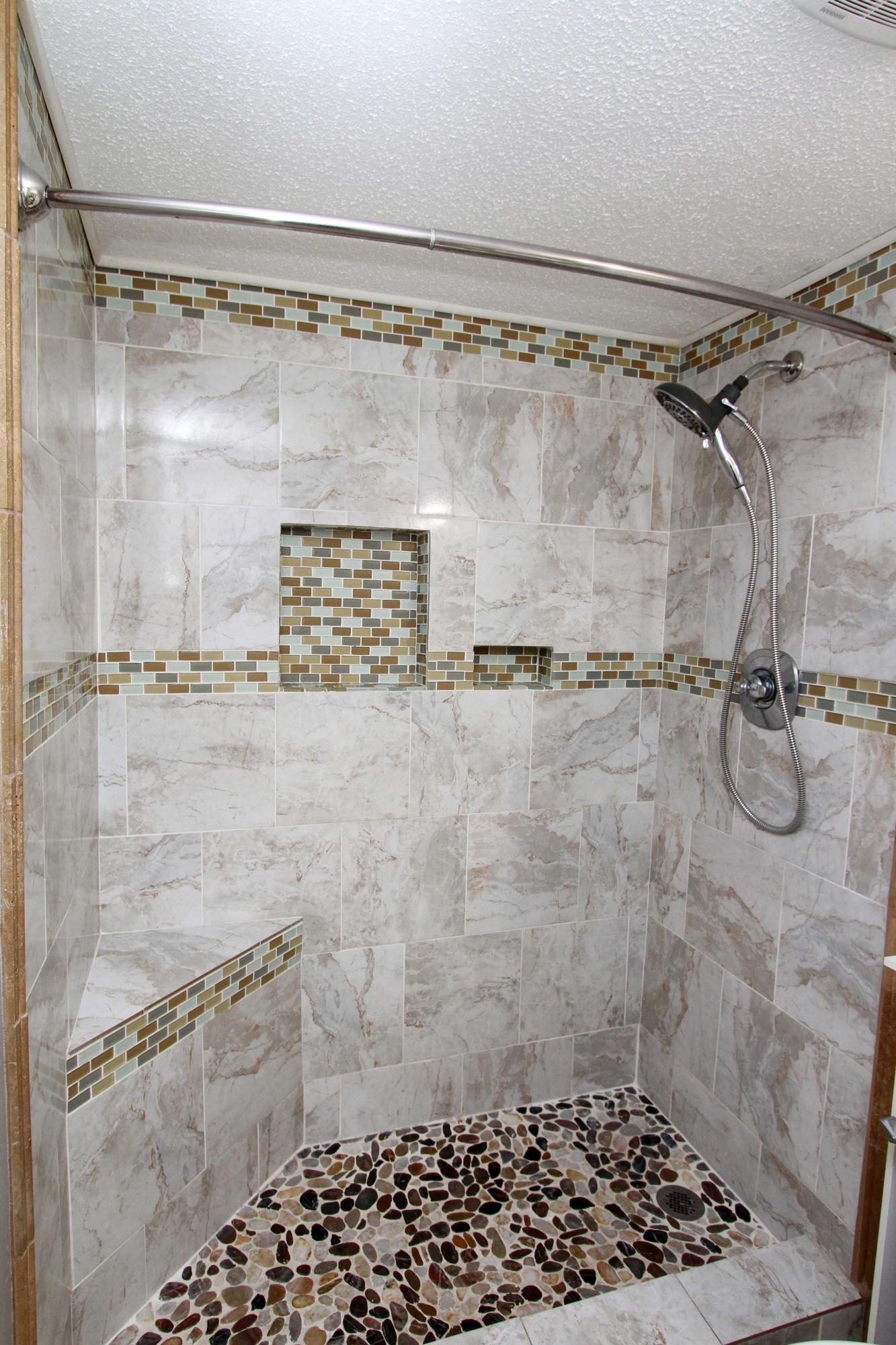 FINISTERRA CONDO - Residential