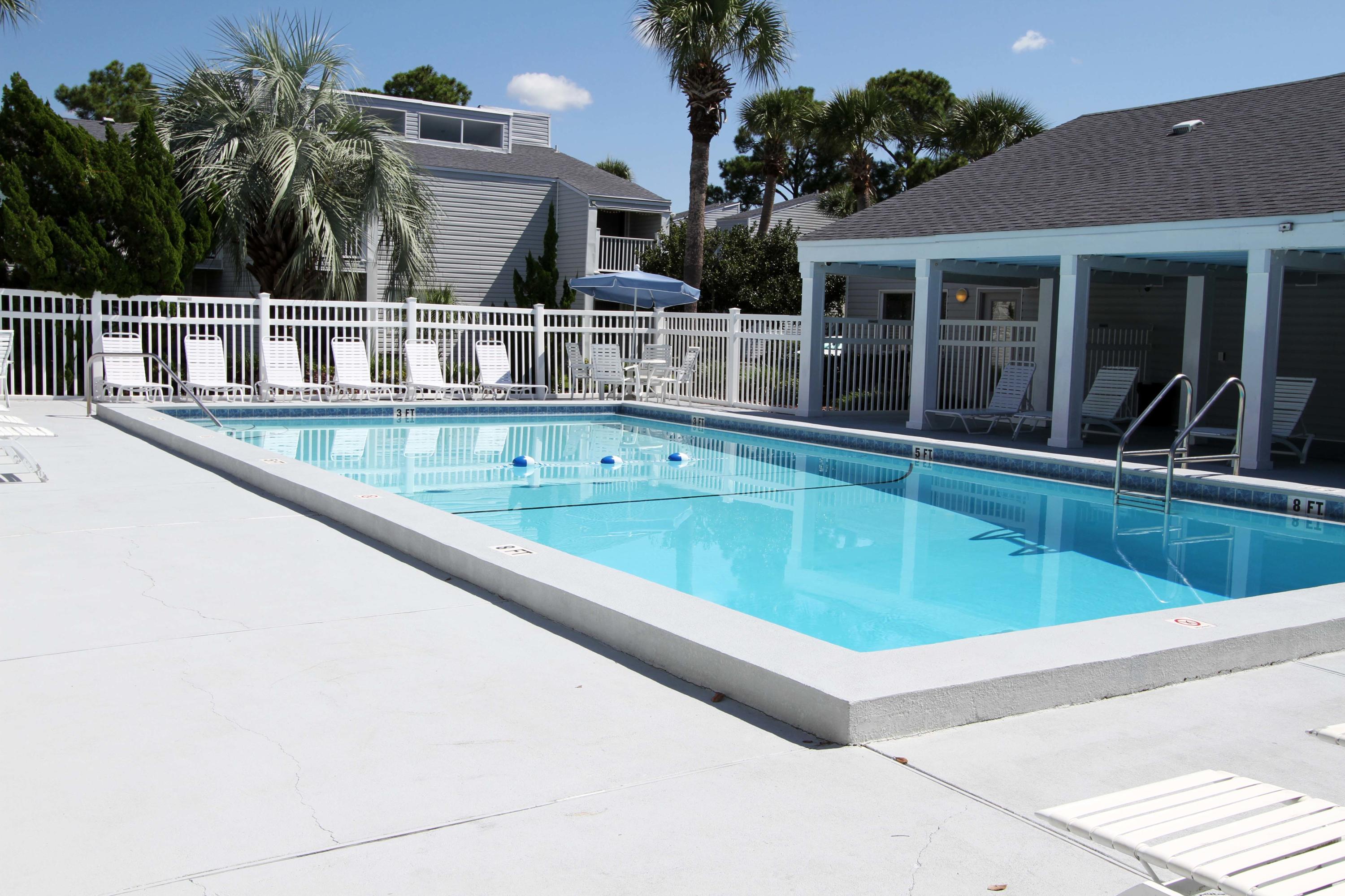 FINISTERRA CONDO - Residential