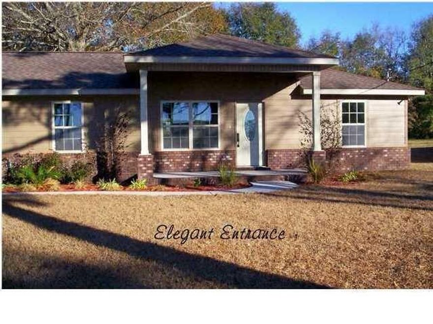 ENJOY COUNTRY LIVING ON THE NORTH SIDE OF TOWN IN THIS ADORABLE 3 BEDROOM.2 BATHROOM HOME. VINYL PLANK FLOORING, CARPET IN BEDROOMS, LARGE DECK DIRECTLY OFF THE BREAKFAST AREA. CUSTOM TRIM THROUGHOUT, PLEASE VISIT rentcafe.com FOR APPLICATIONS.
MORE PICTURES TO COME!!!!!