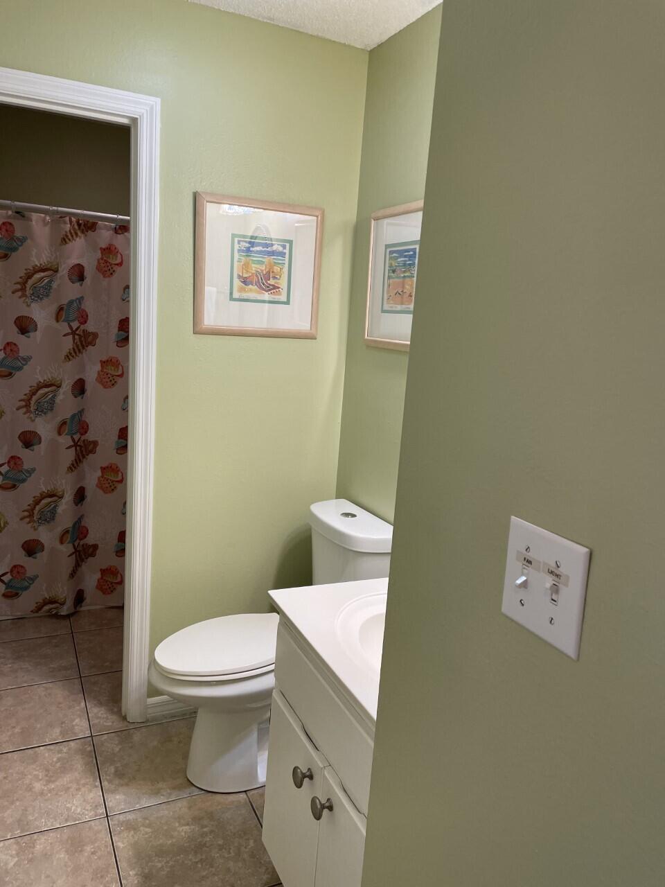 BEACHSIDE VILLAS CONDO - Residential