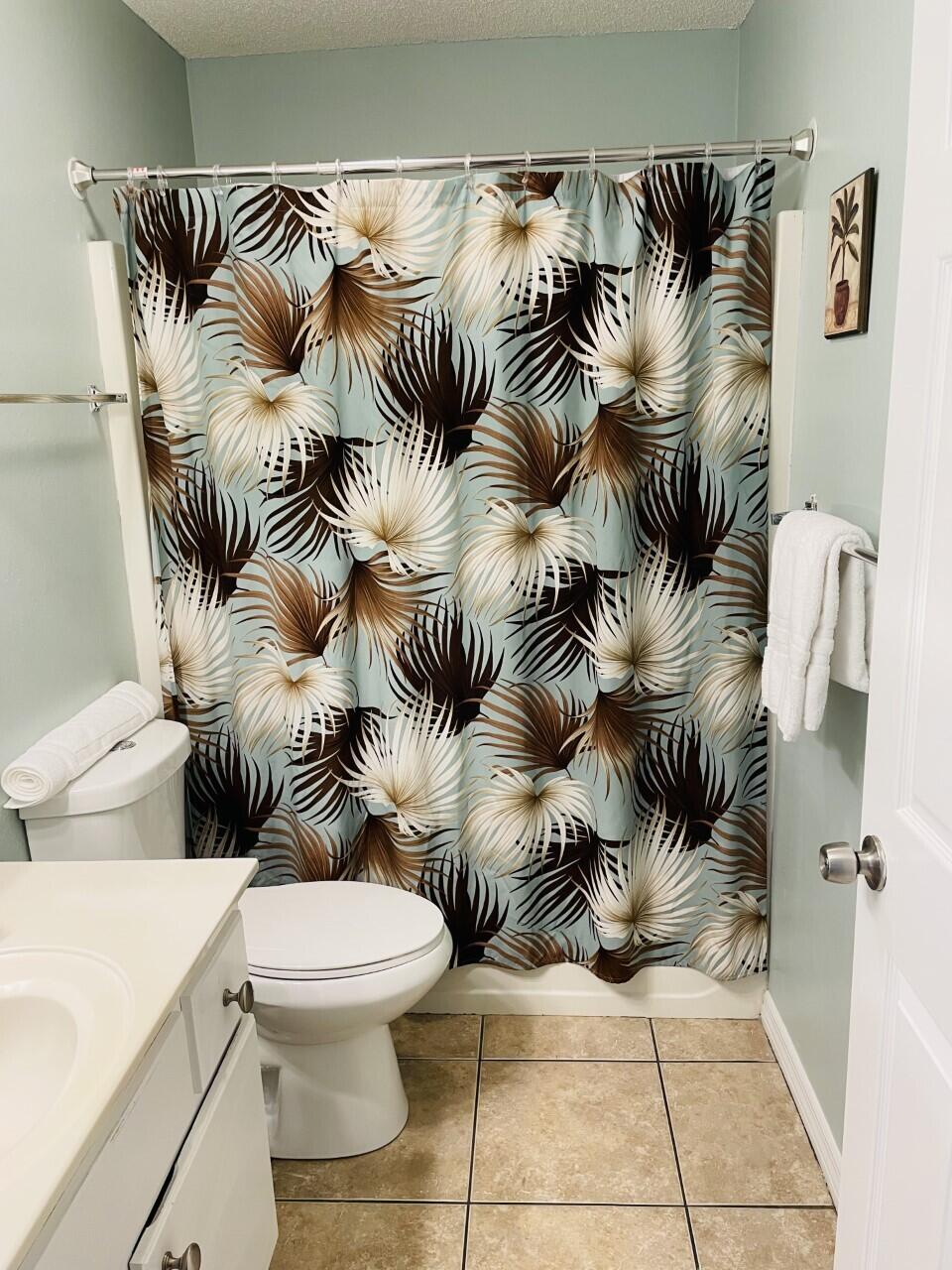 BEACHSIDE VILLAS CONDO - Residential