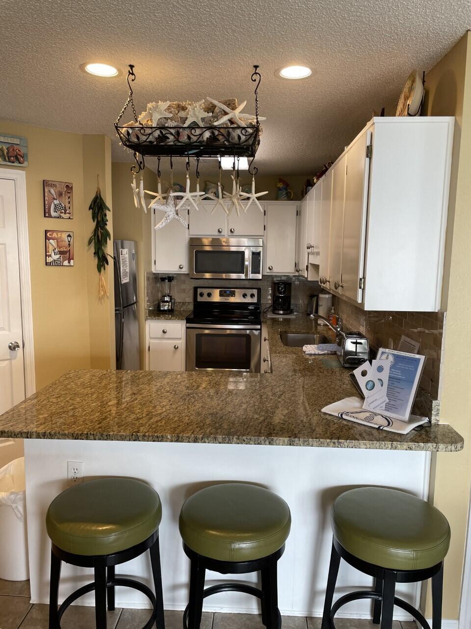 BEACHSIDE VILLAS CONDO - Residential