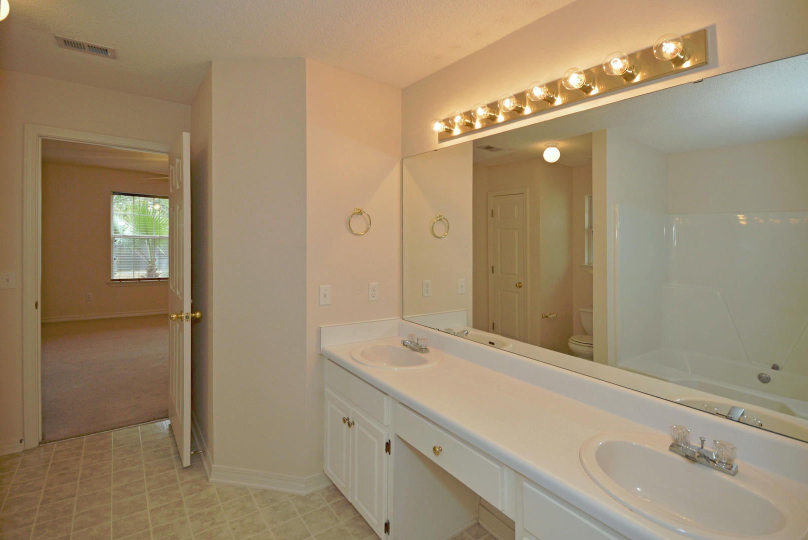 PARKER'S LANDING - Residential