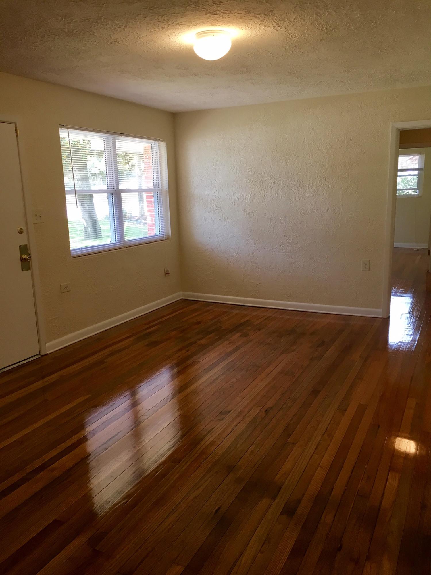 VALPARAISO PLAT 07 - Residential Lease