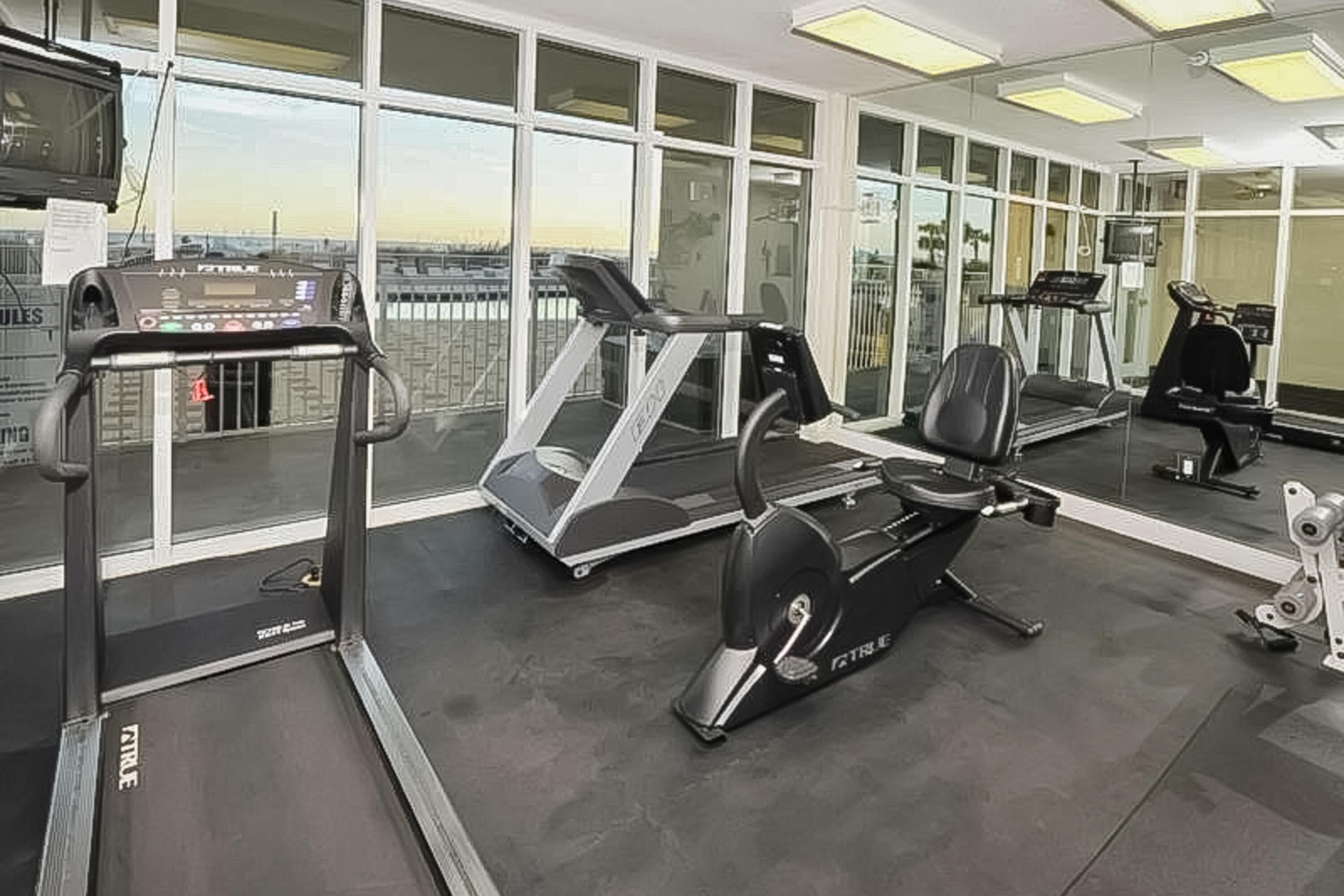 SUMMER PLACE - Residential