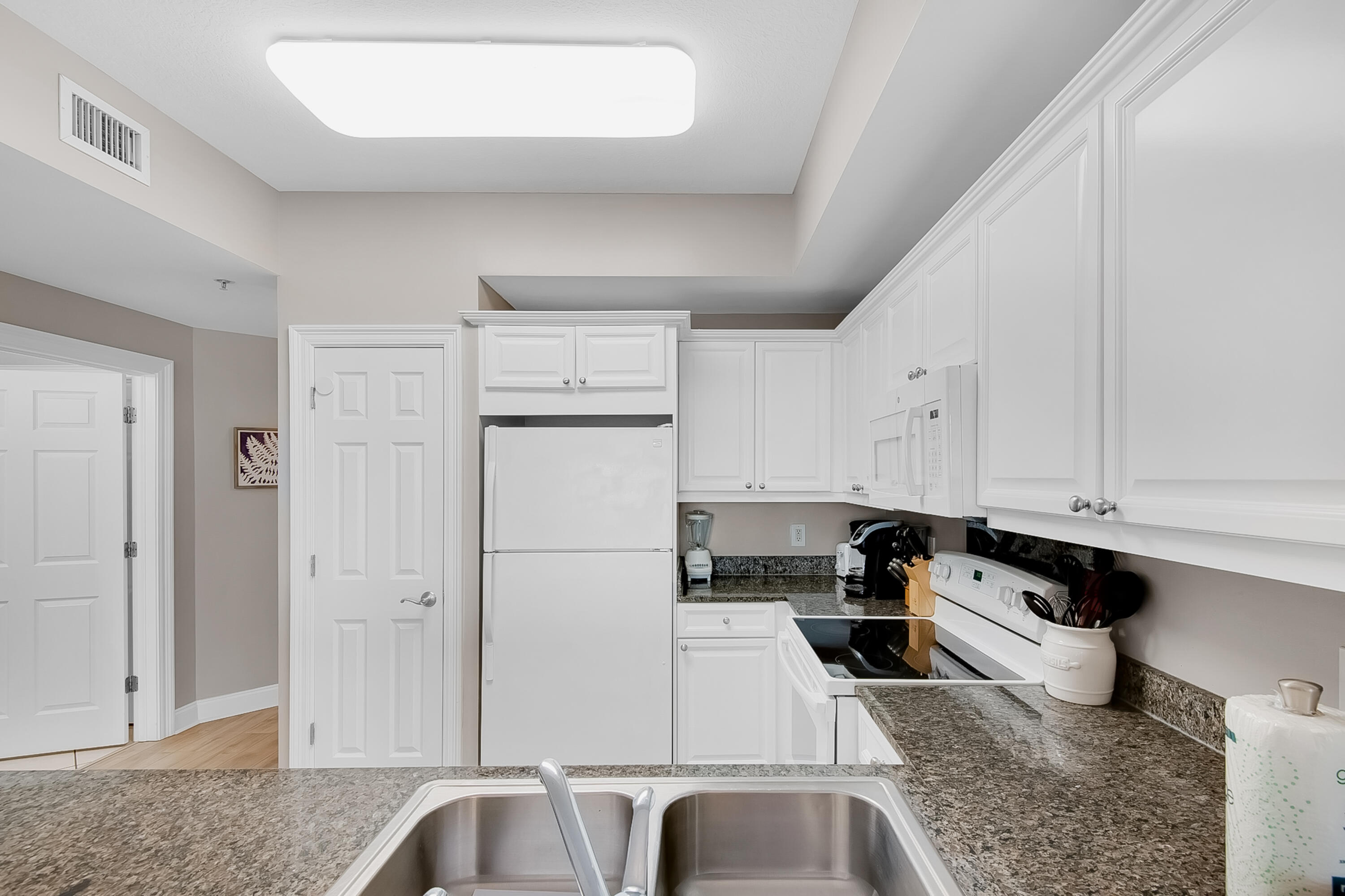 SUMMER PLACE - Residential