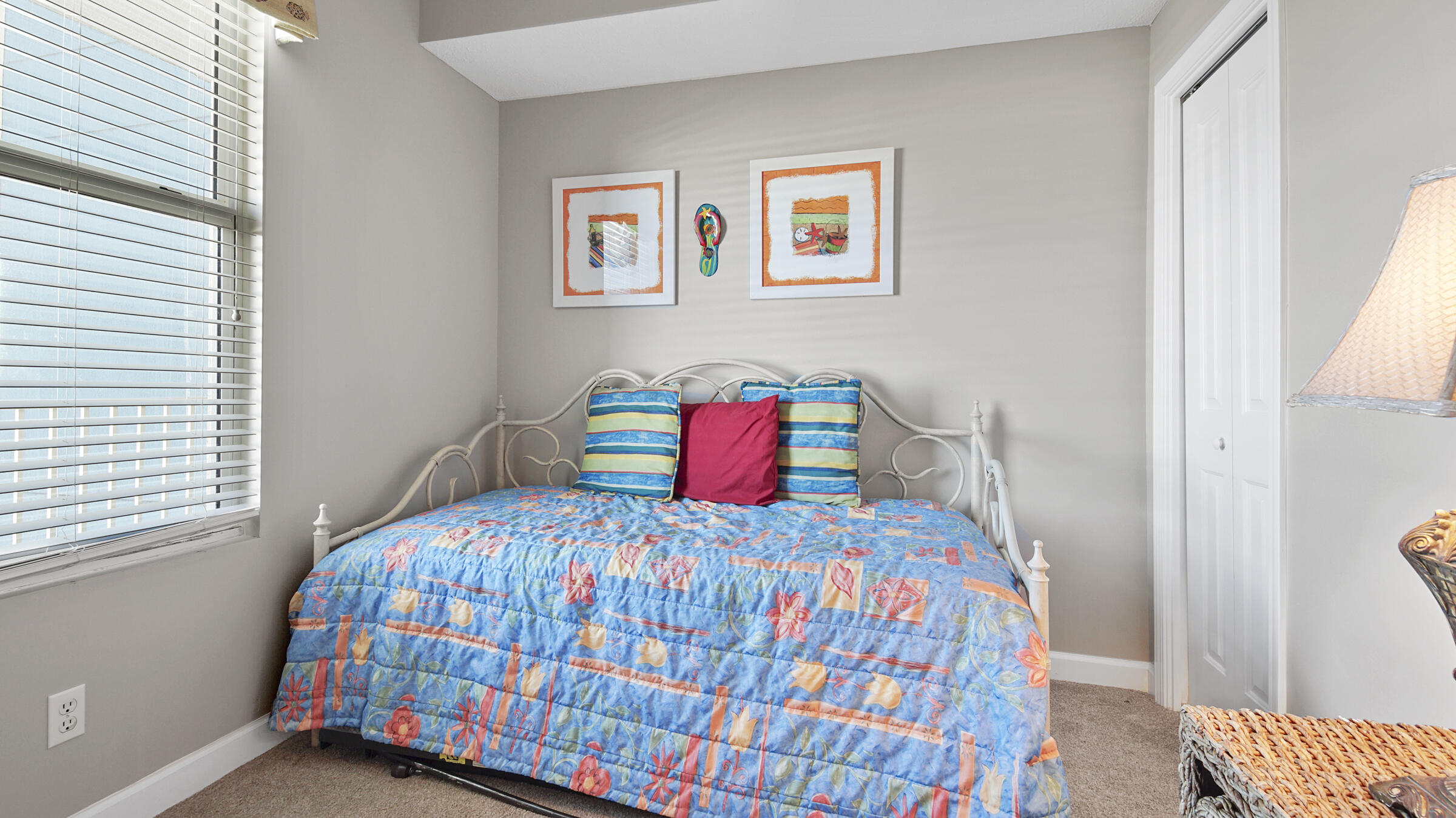 GRANDVIEW EAST - Residential