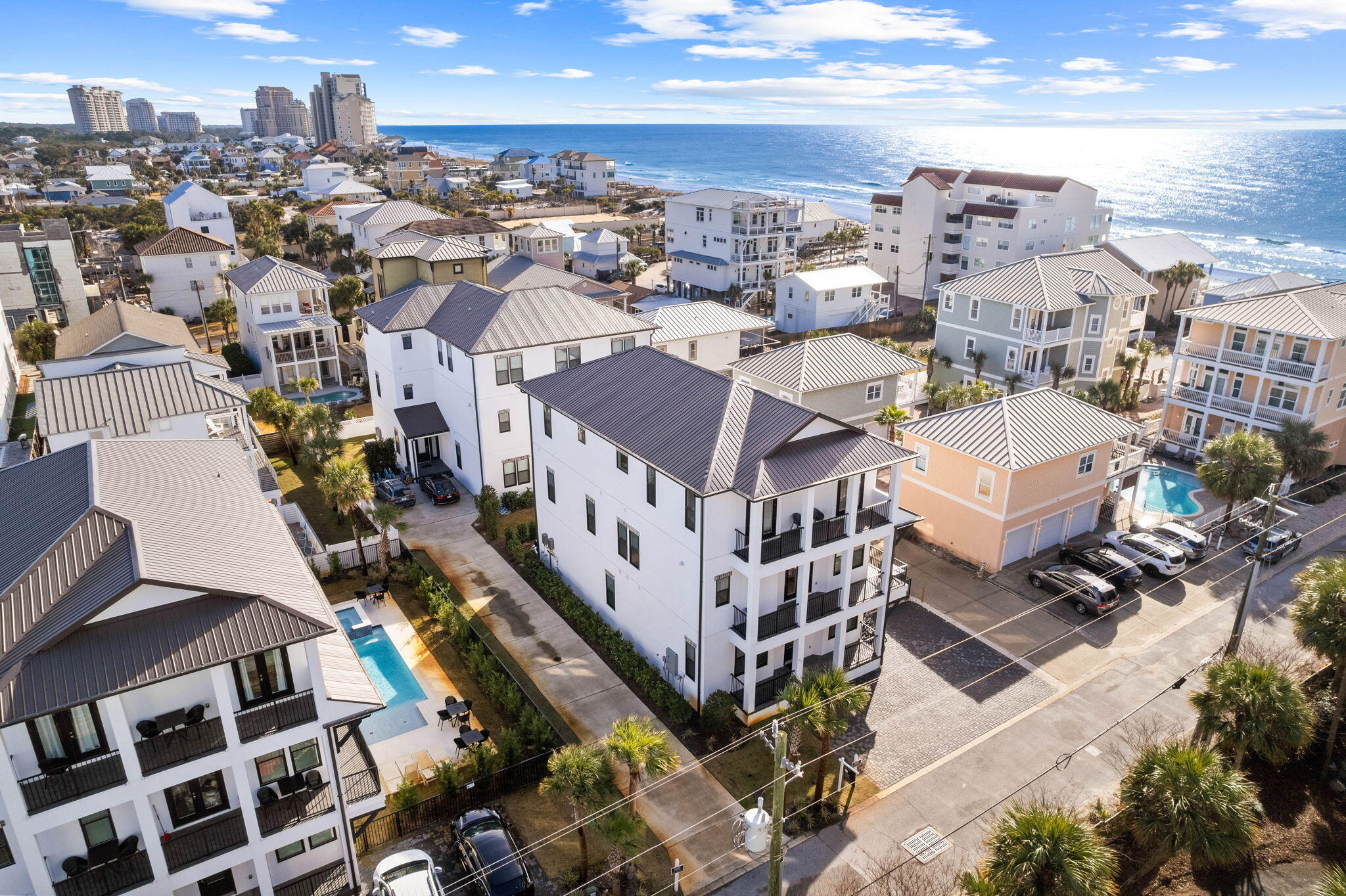 SNOW DRIFT BEACH - Residential