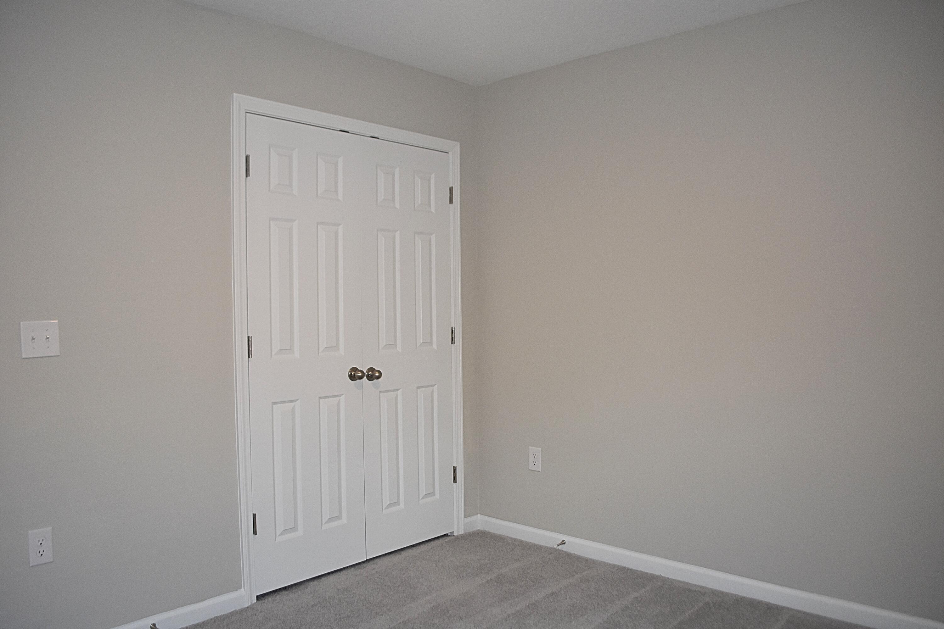 RIVERWALK PH I - Residential Lease