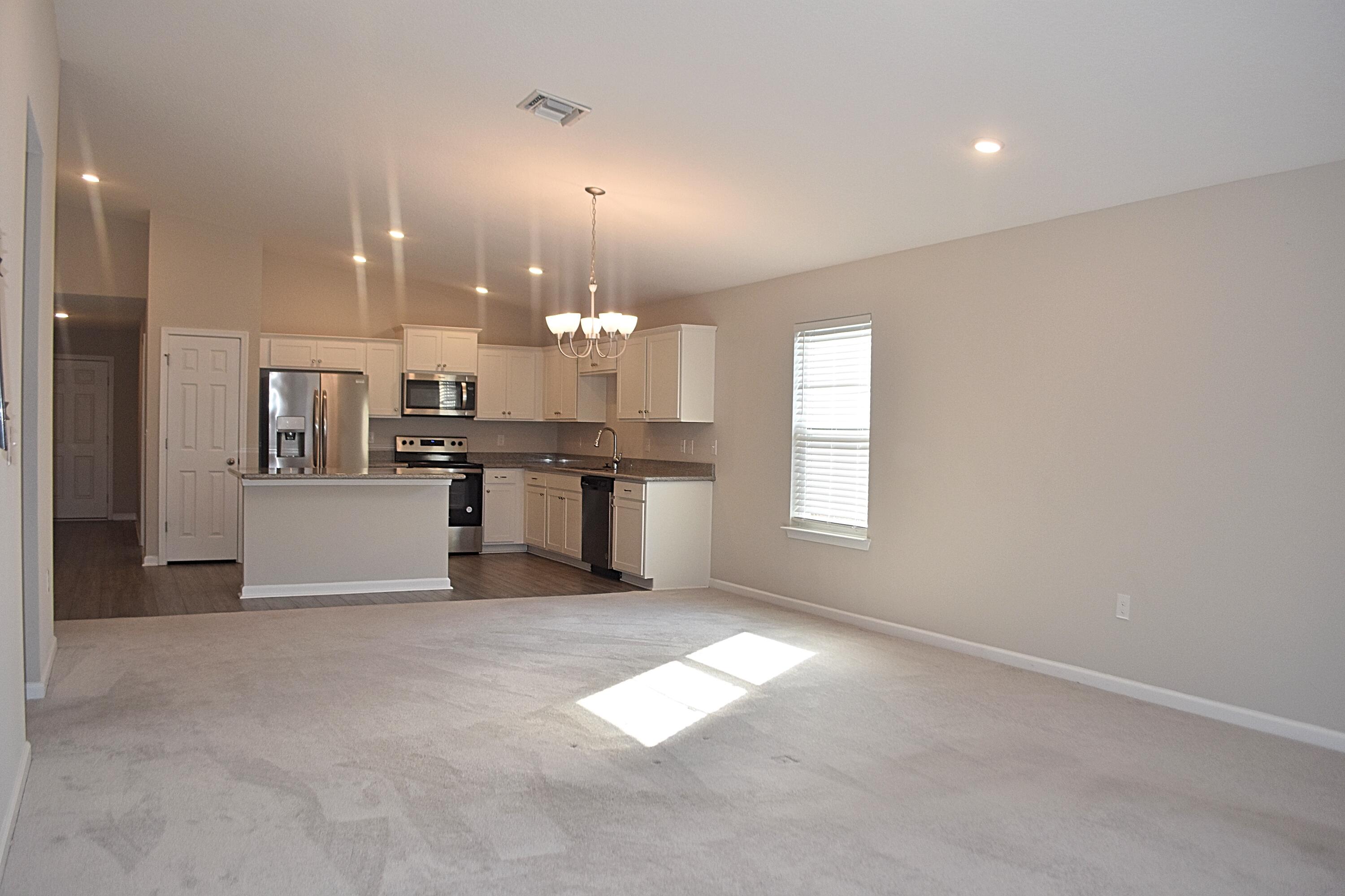 RIVERWALK PH I - Residential Lease