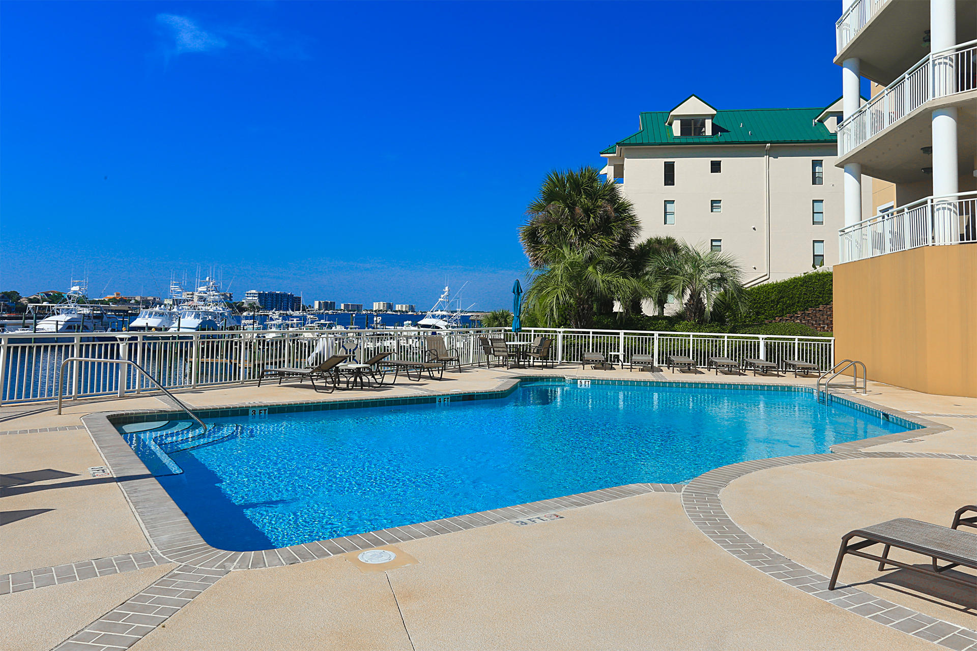 GRAND HARBOR - Residential