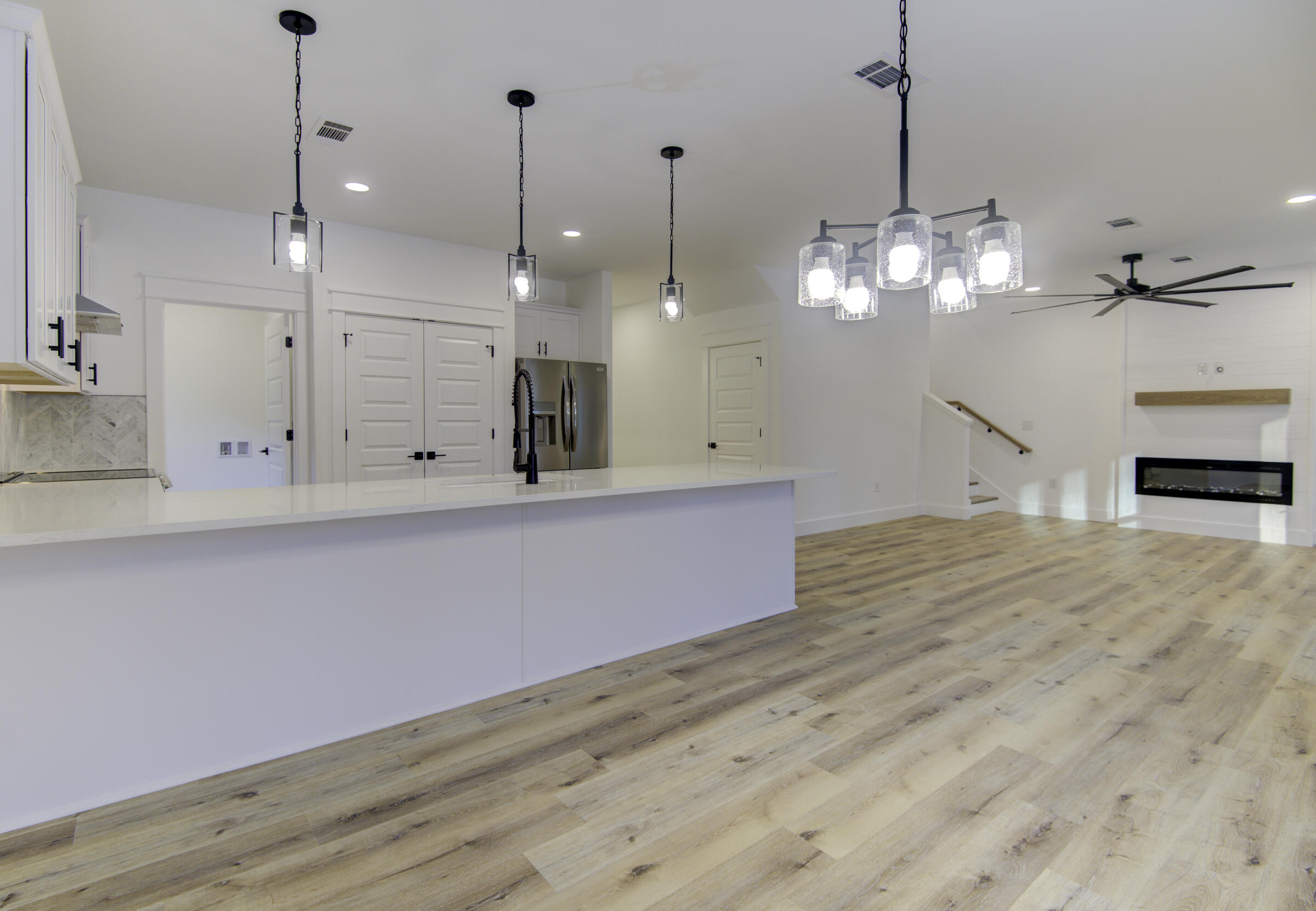 MAGNOLIA BEACH - Residential